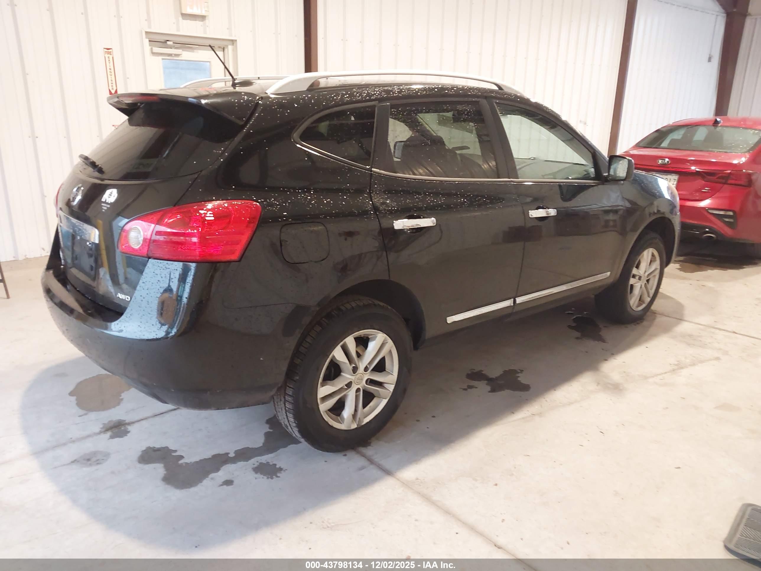 NISSAN ROGUE image 4