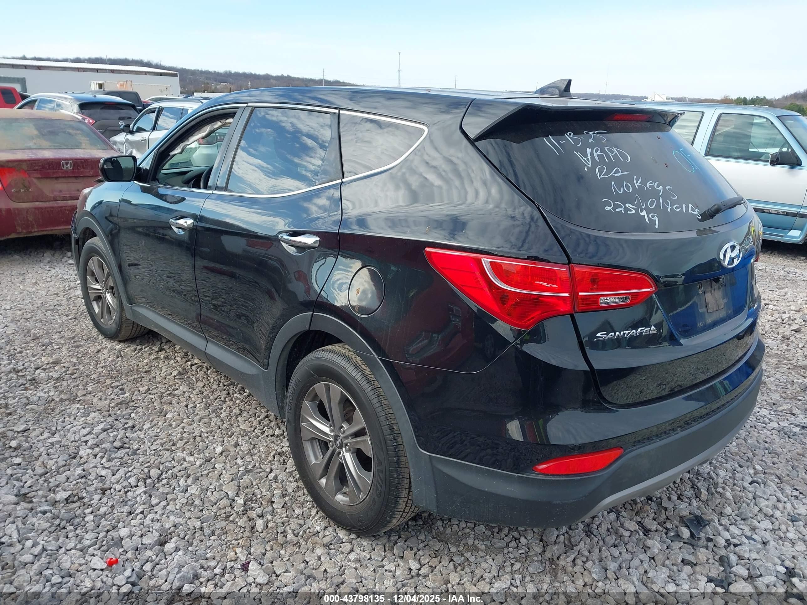 HYUNDAI SANTA image 3