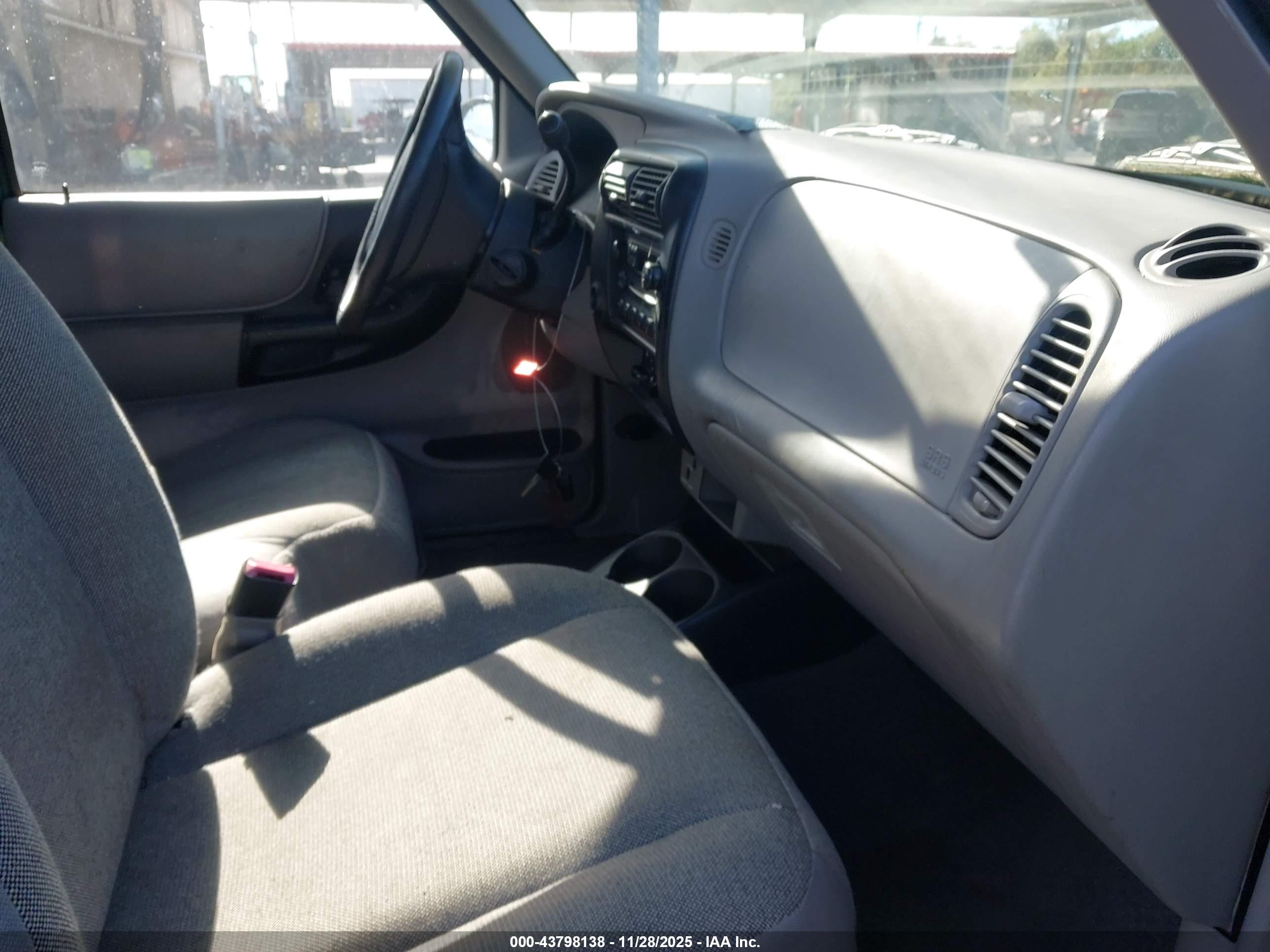 FORD RANGER image 5