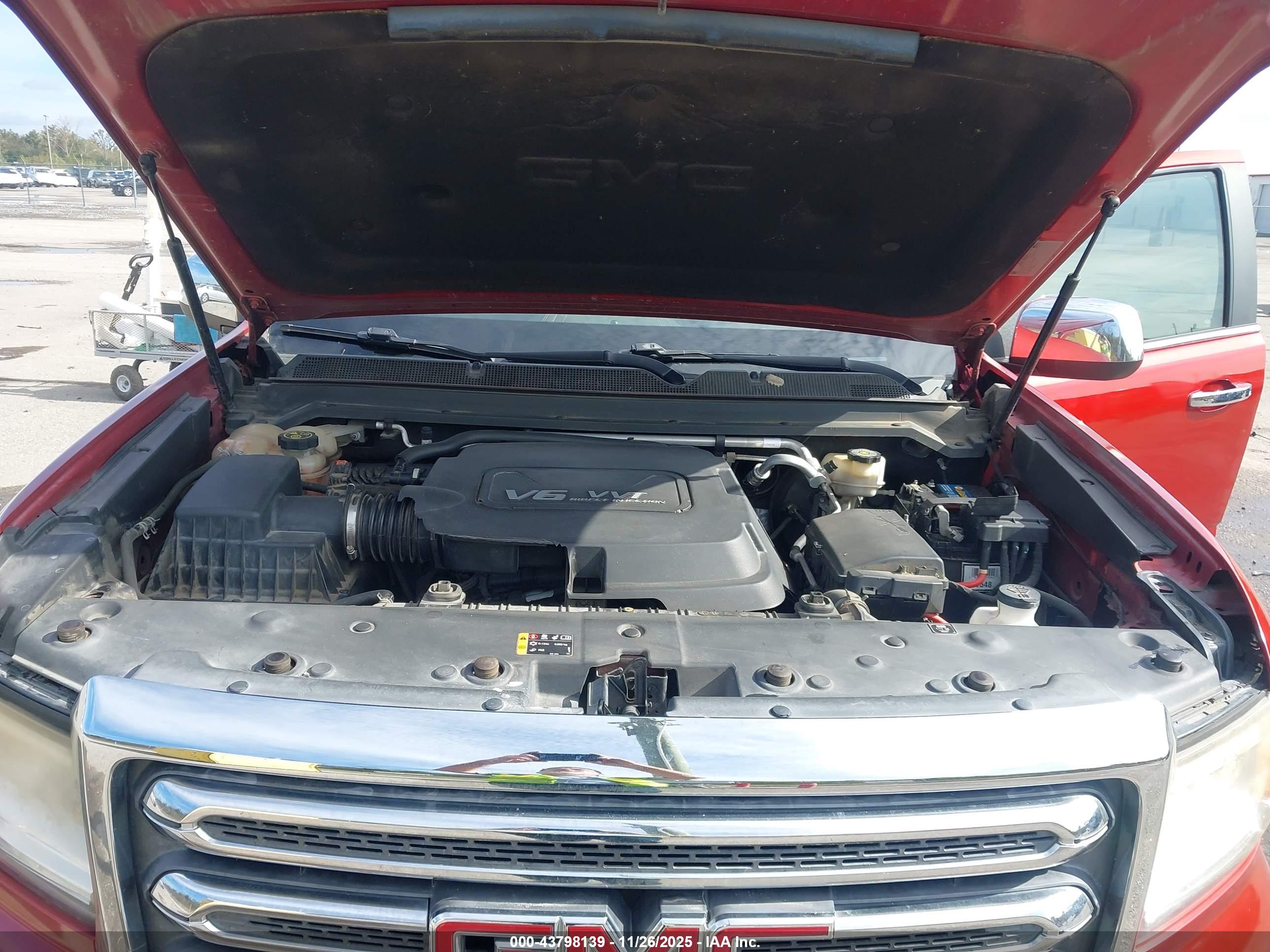 GMC CANYON image 10