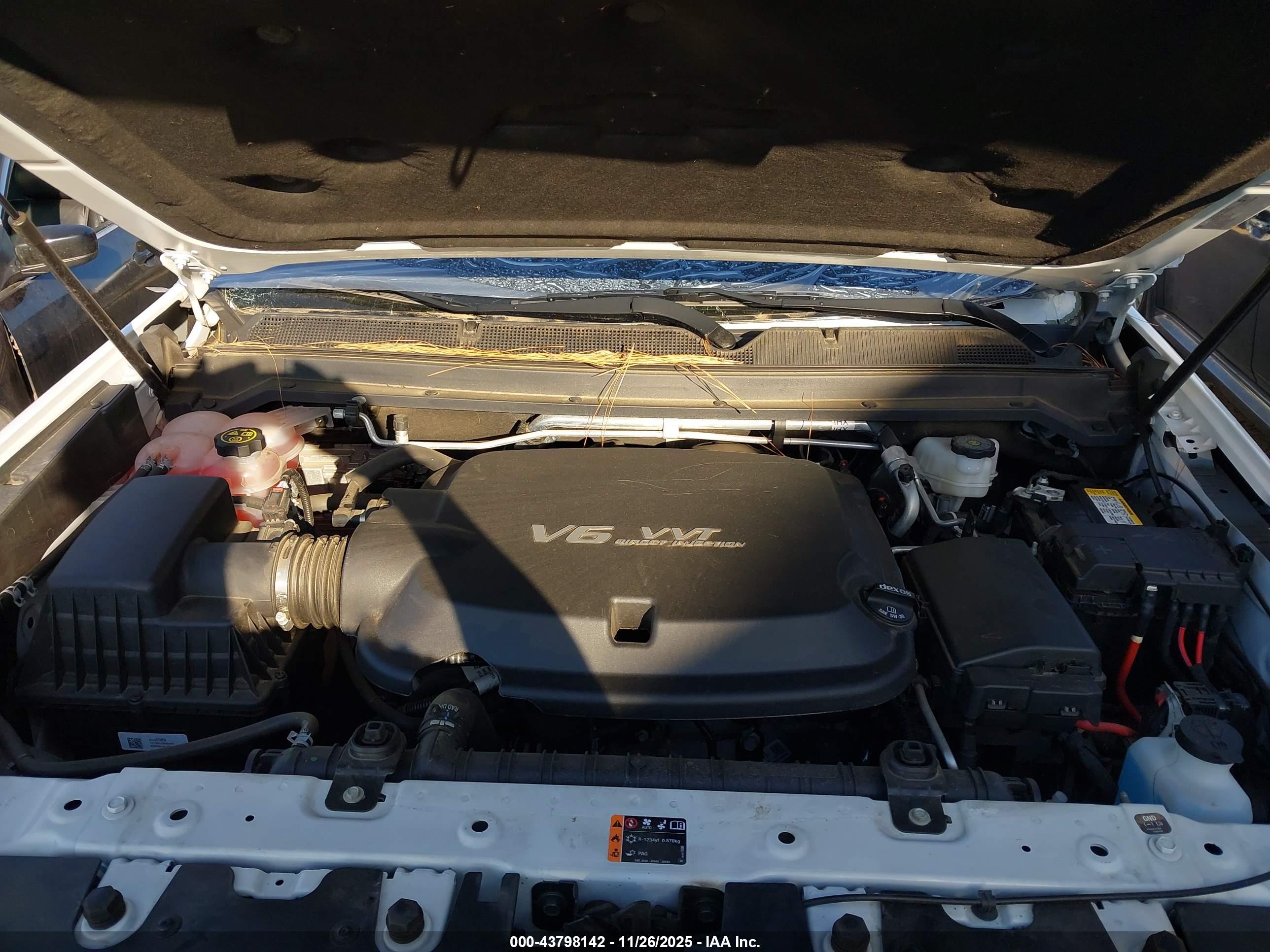 CHEVROLET COLORADO image 10