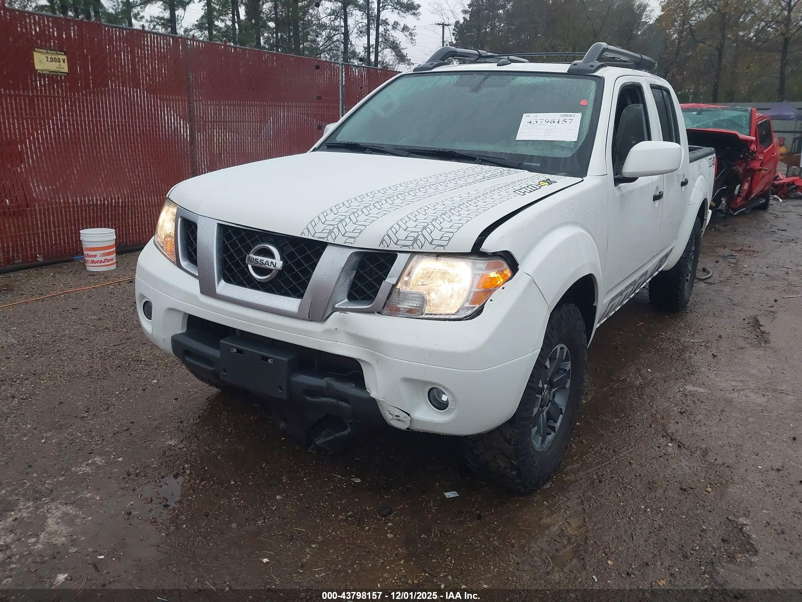 NISSAN FRONTIER image 6