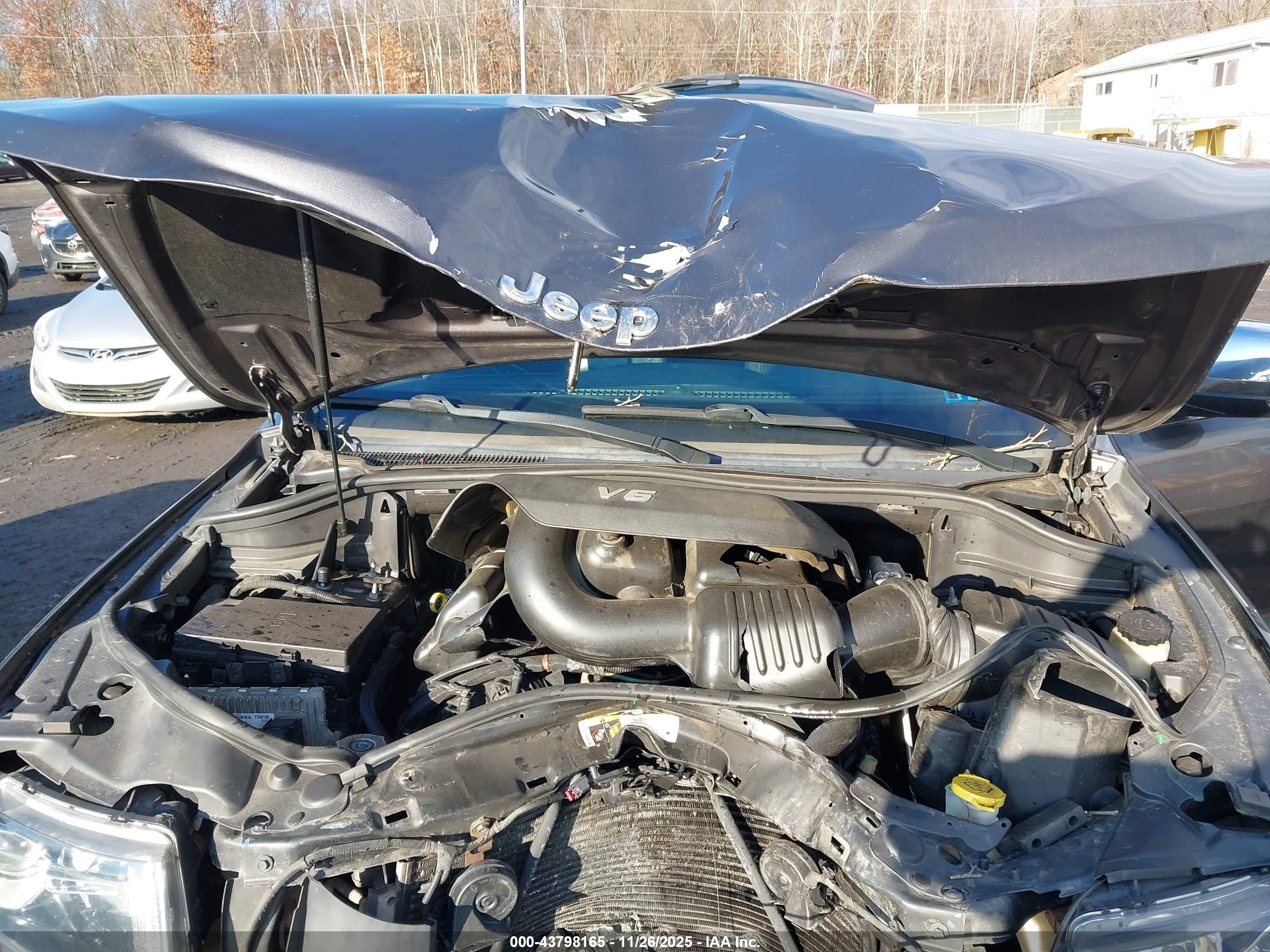 JEEP GRAND image 10