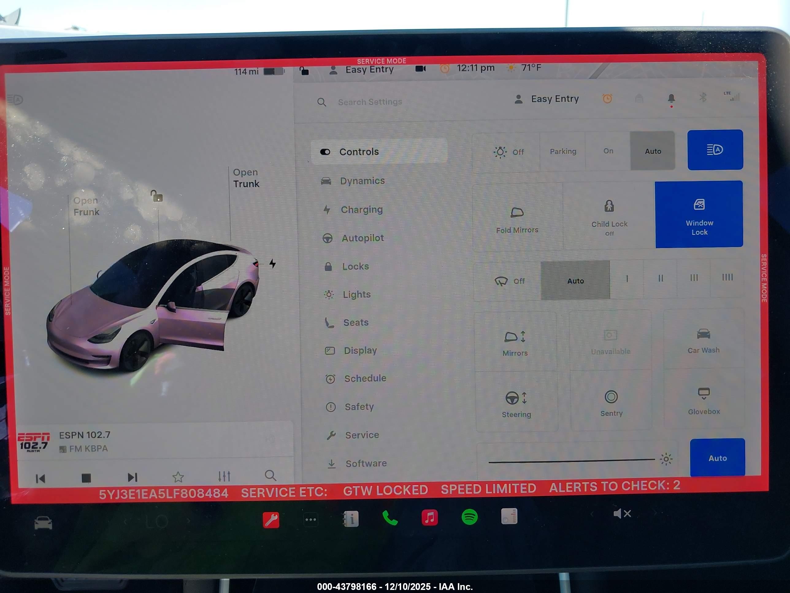 TESLA MODEL image 7