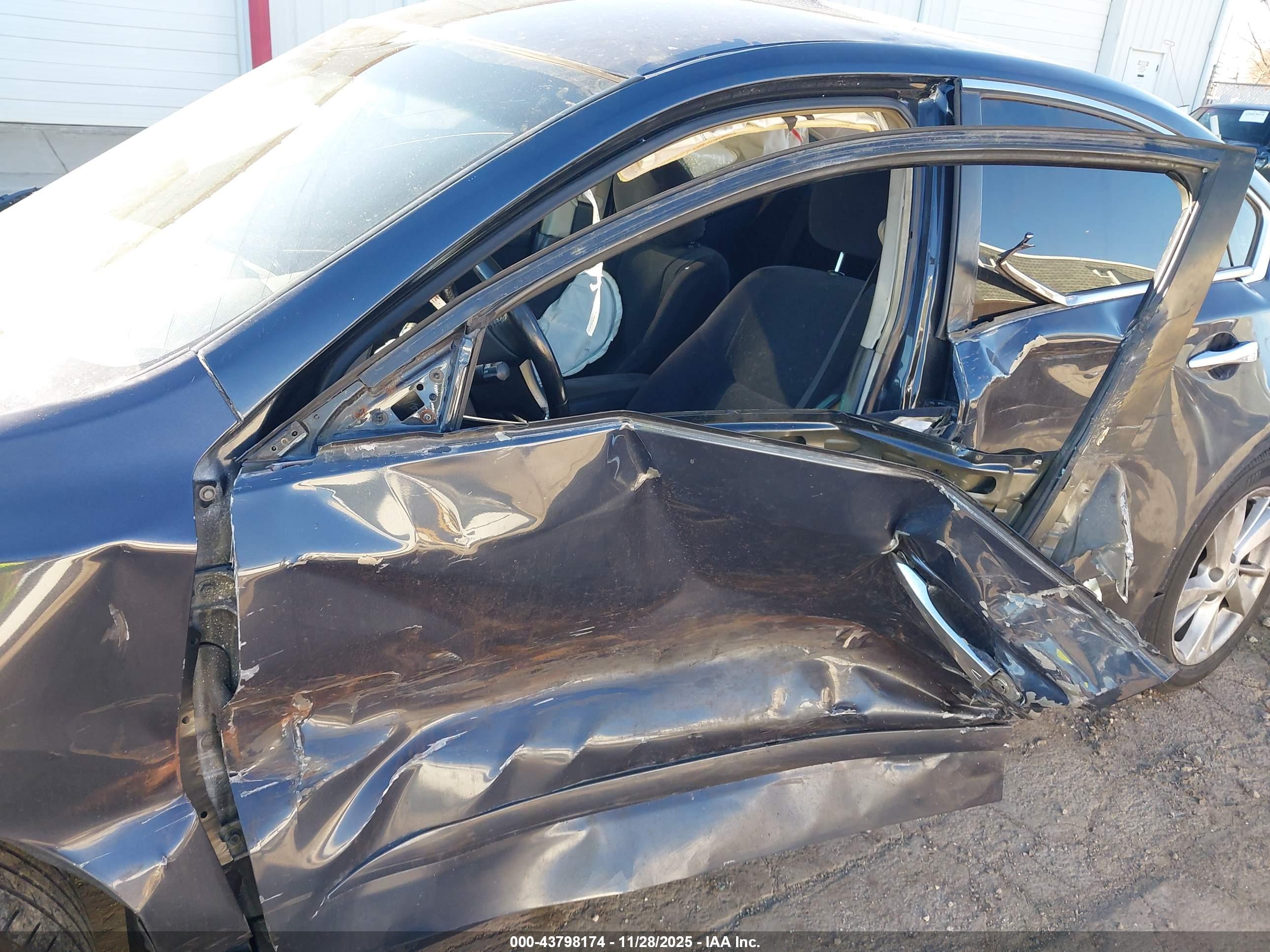 NISSAN ALTIMA image 6