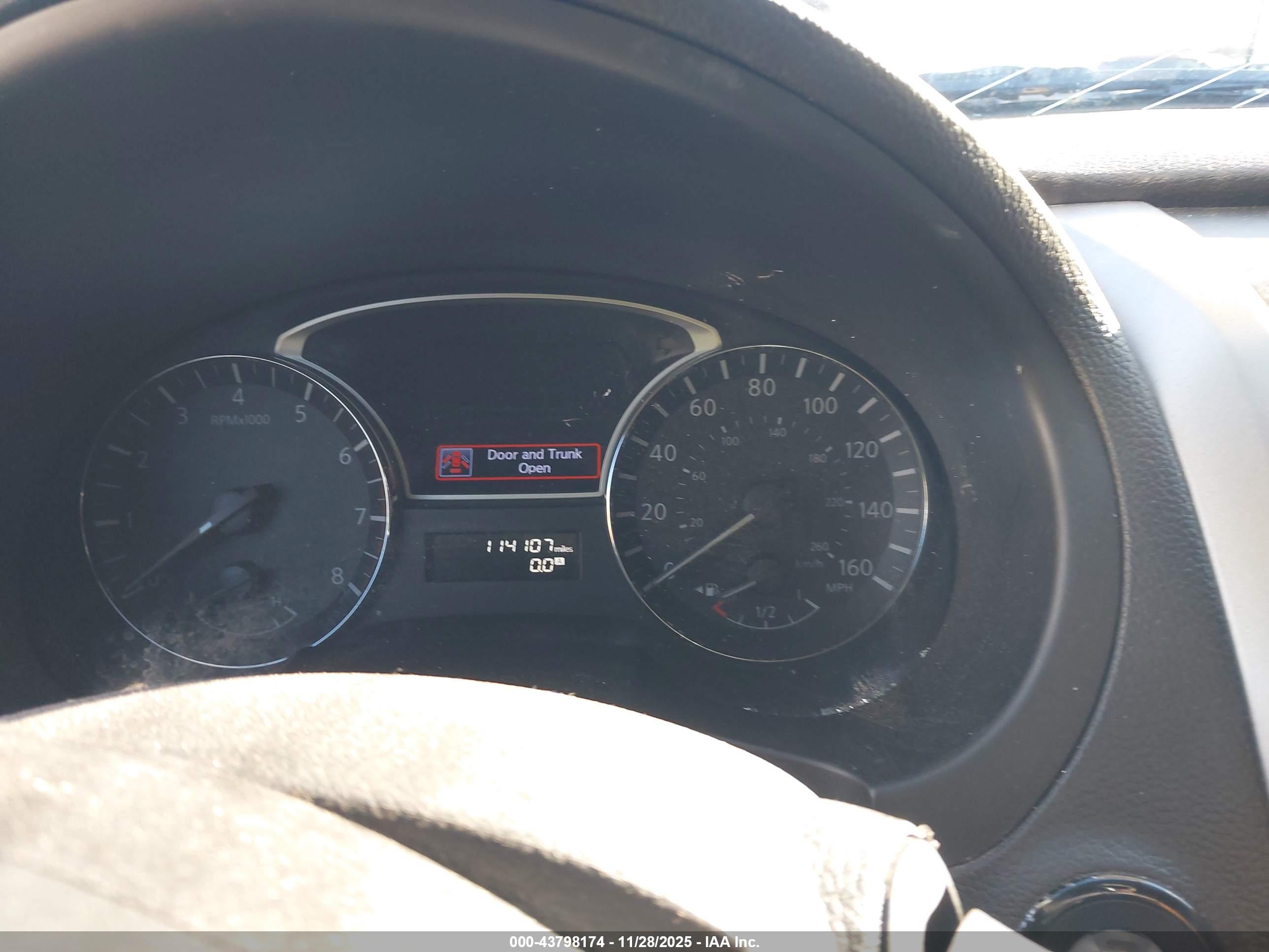 NISSAN ALTIMA image 7
