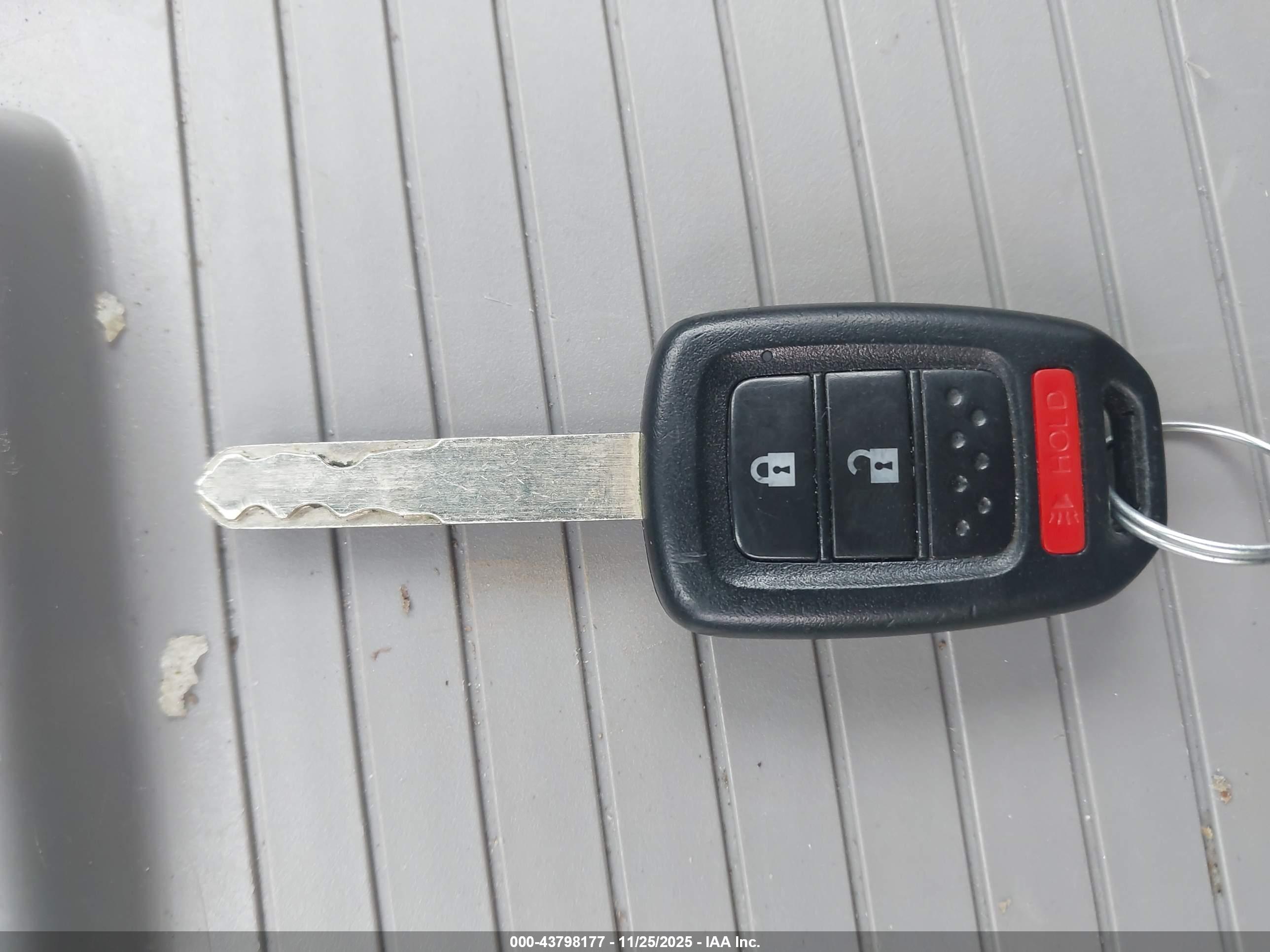 HONDA CR-V image 11