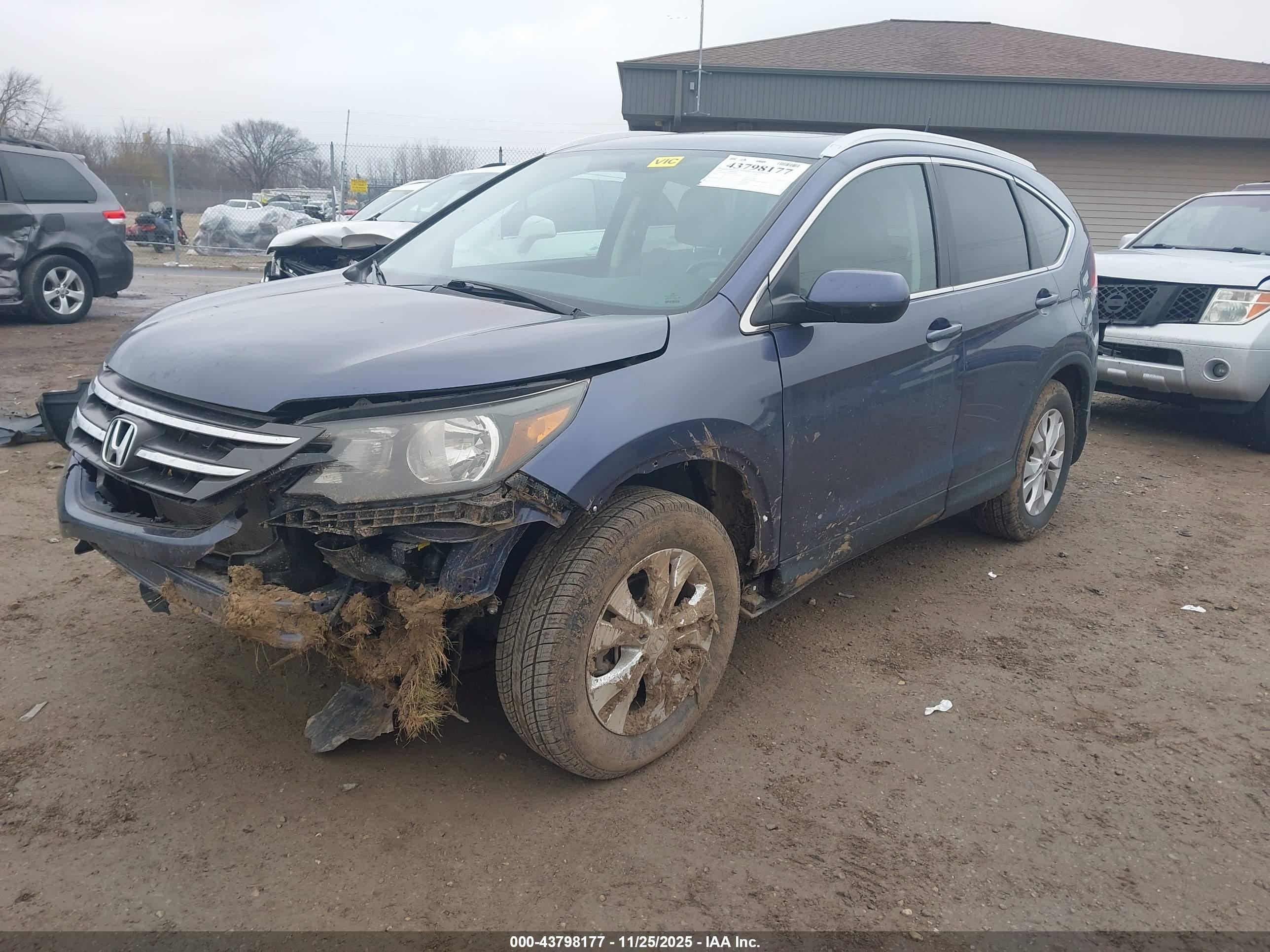HONDA CR-V image 2