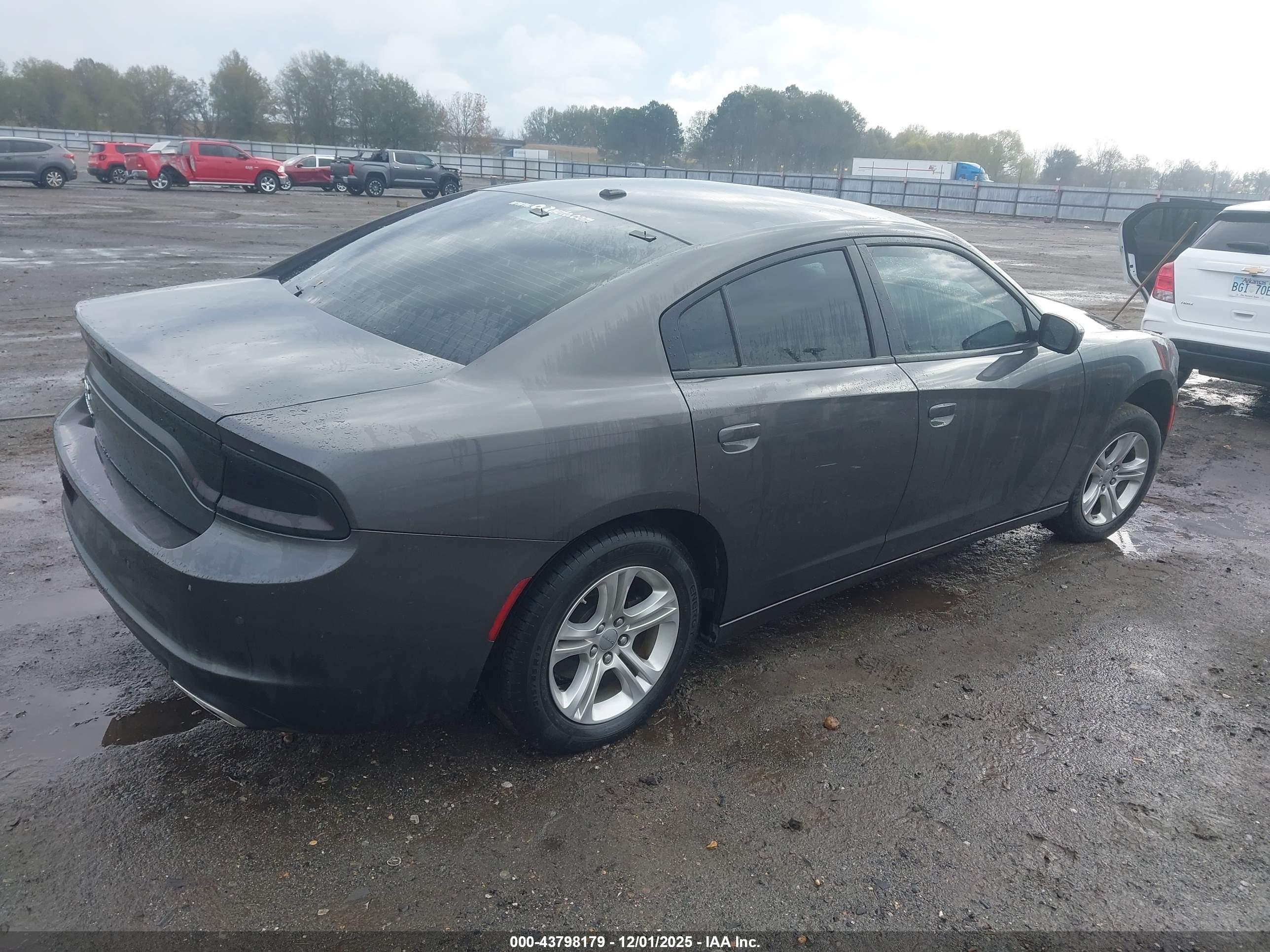 DODGE CHARGER image 4