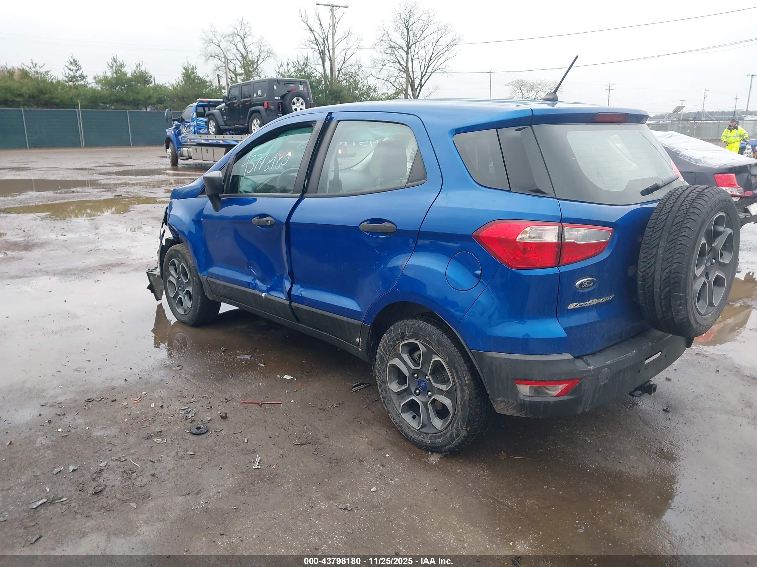 FORD ECOSPORT image 3