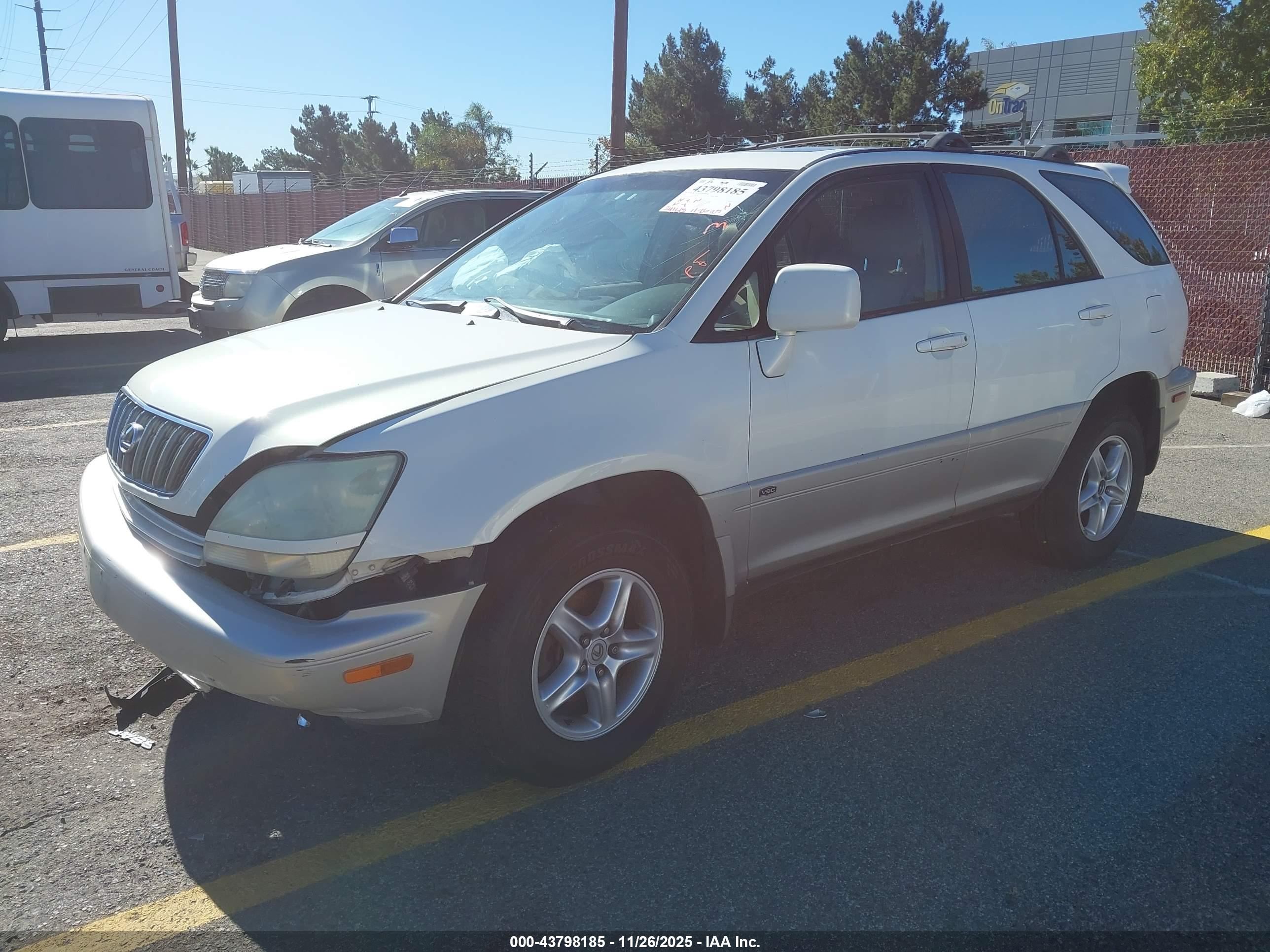LEXUS RX image 2