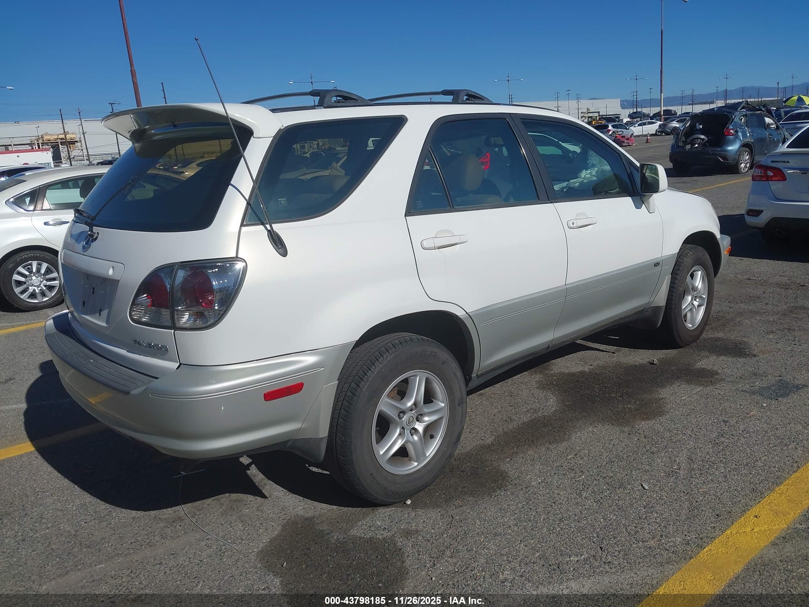 LEXUS RX image 4