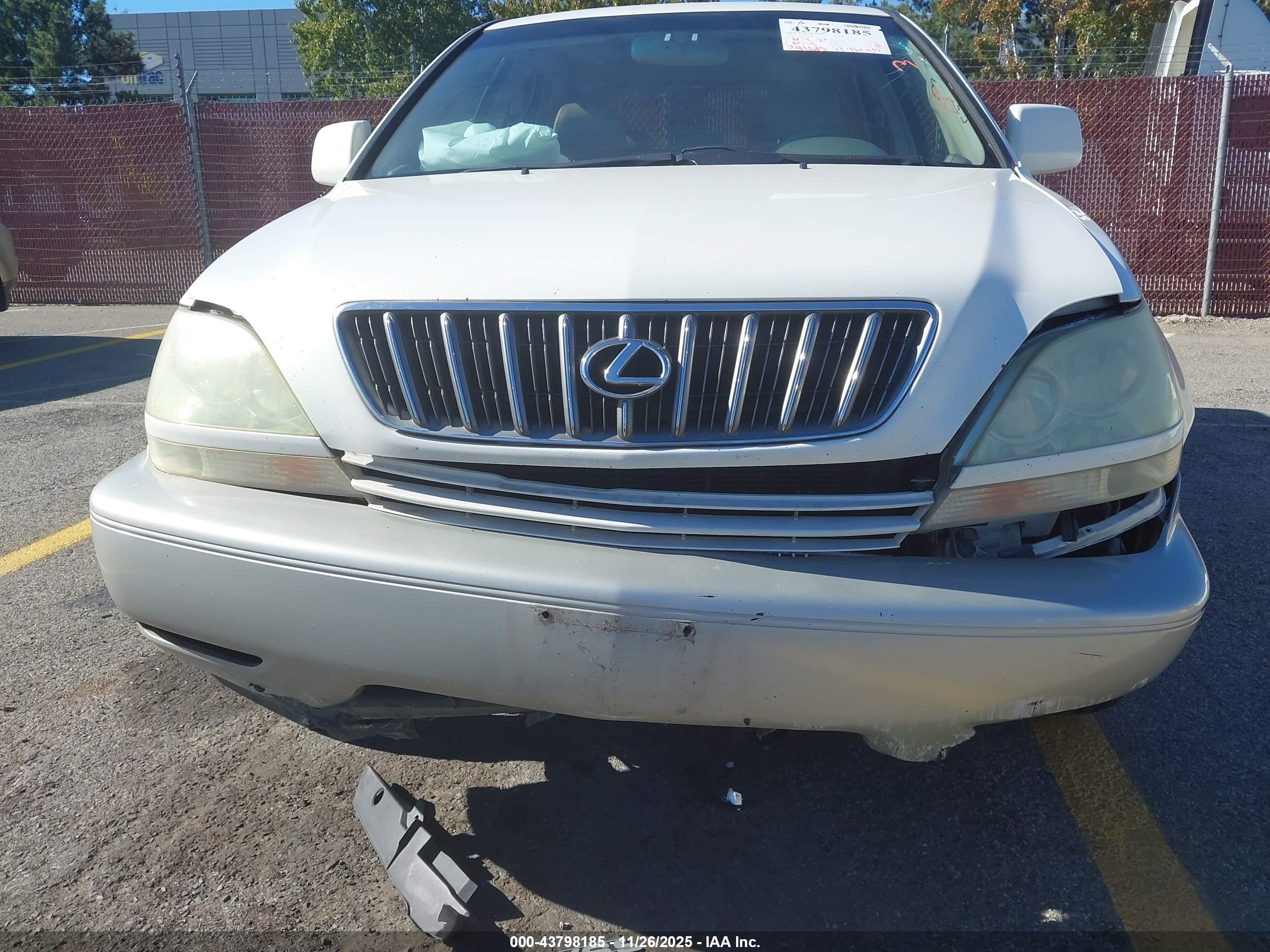 LEXUS RX image 6