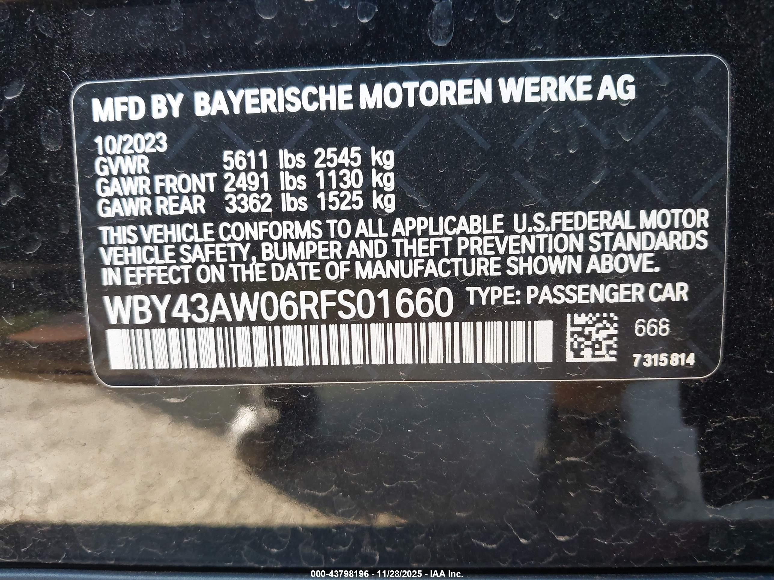 BMW I4 image 9