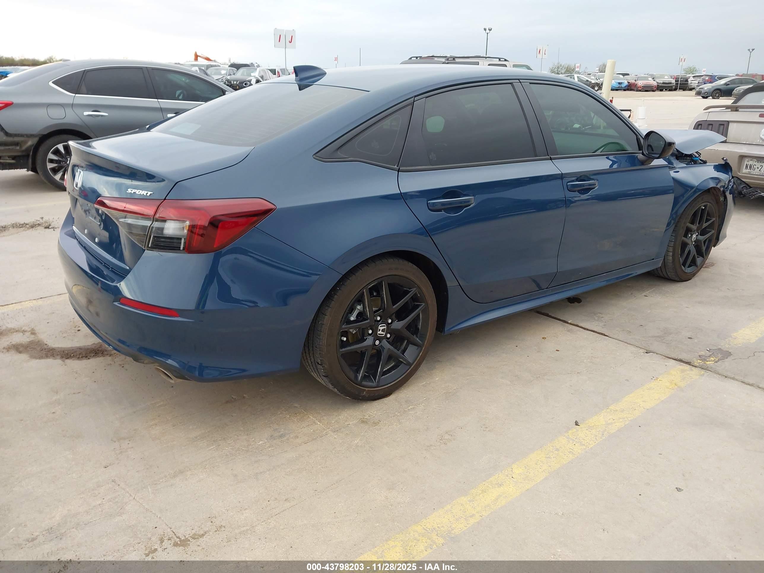 HONDA CIVIC image 4