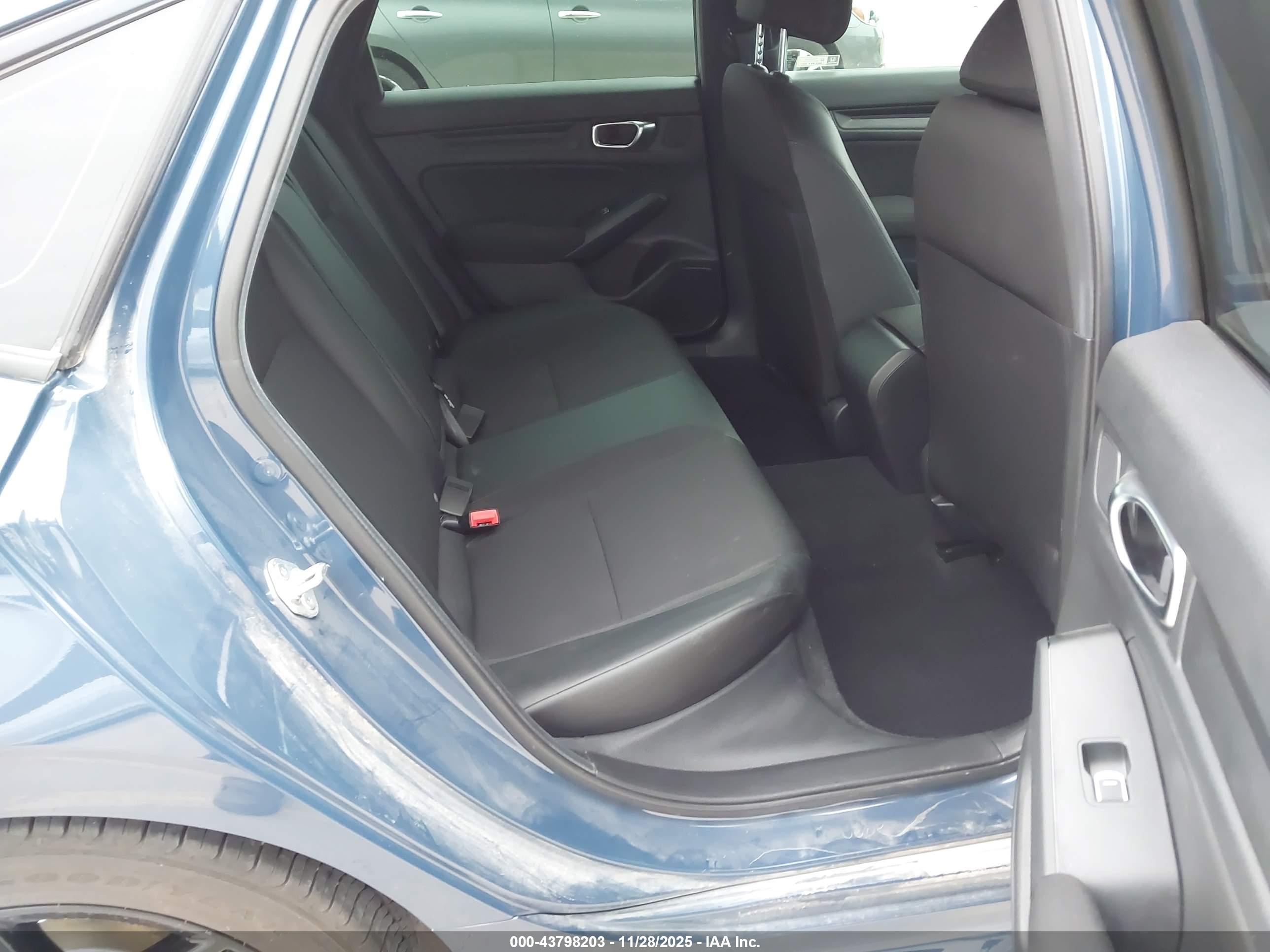 HONDA CIVIC image 8