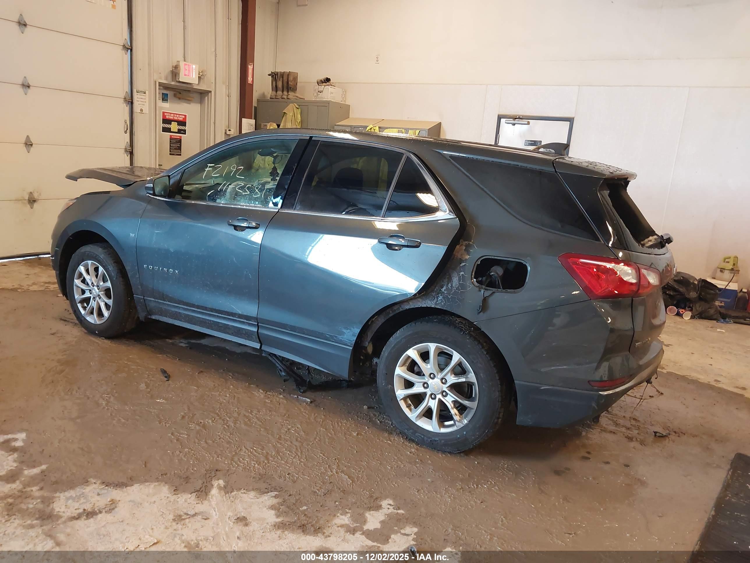 CHEVROLET EQUINOX image 3