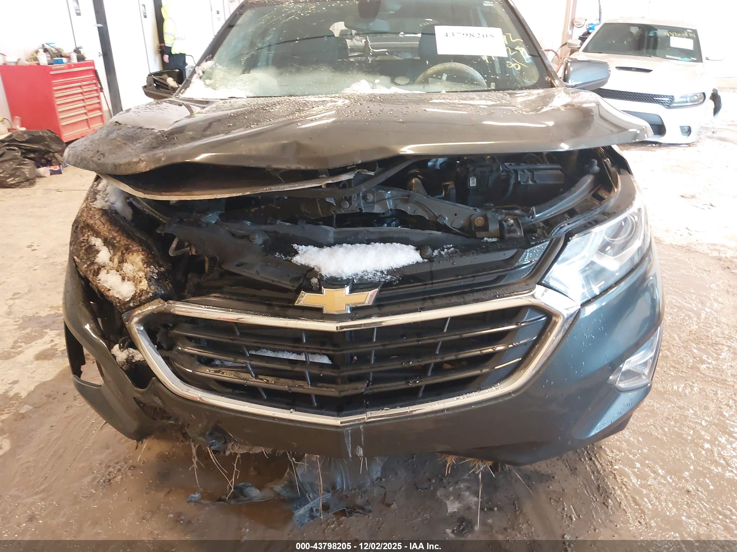 CHEVROLET EQUINOX image 6