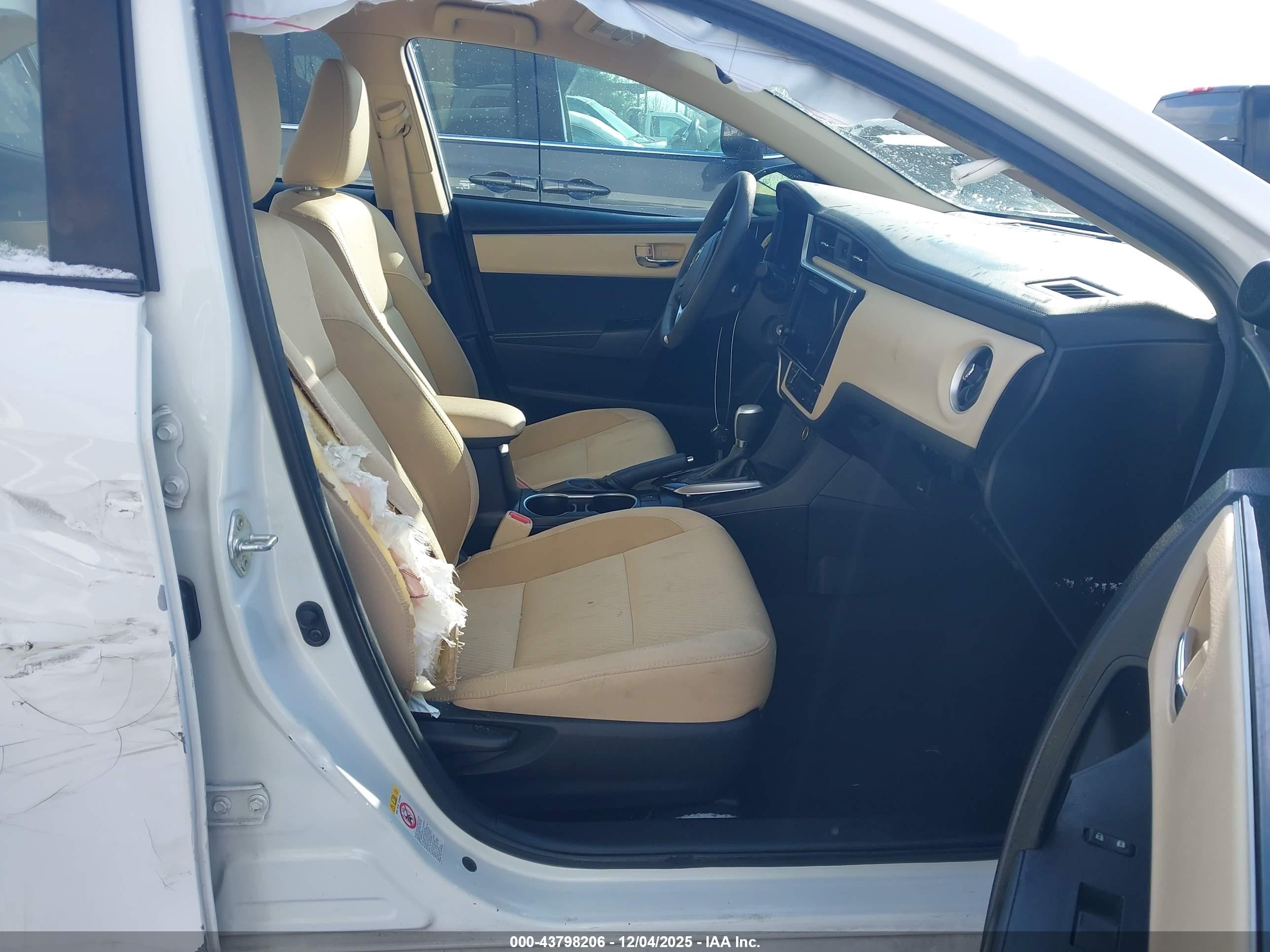 TOYOTA COROLLA image 5