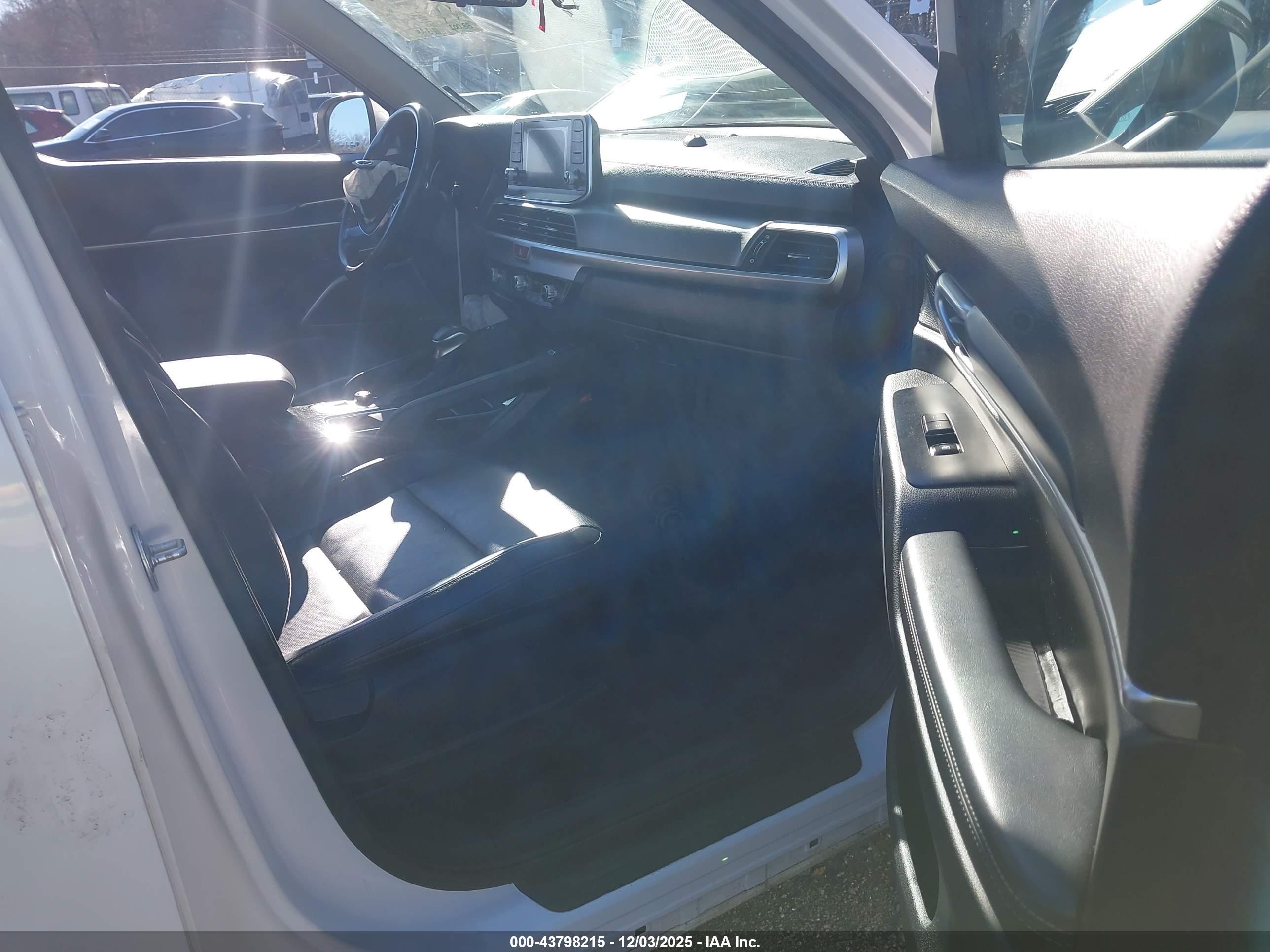 KIA TELLURIDE image 5