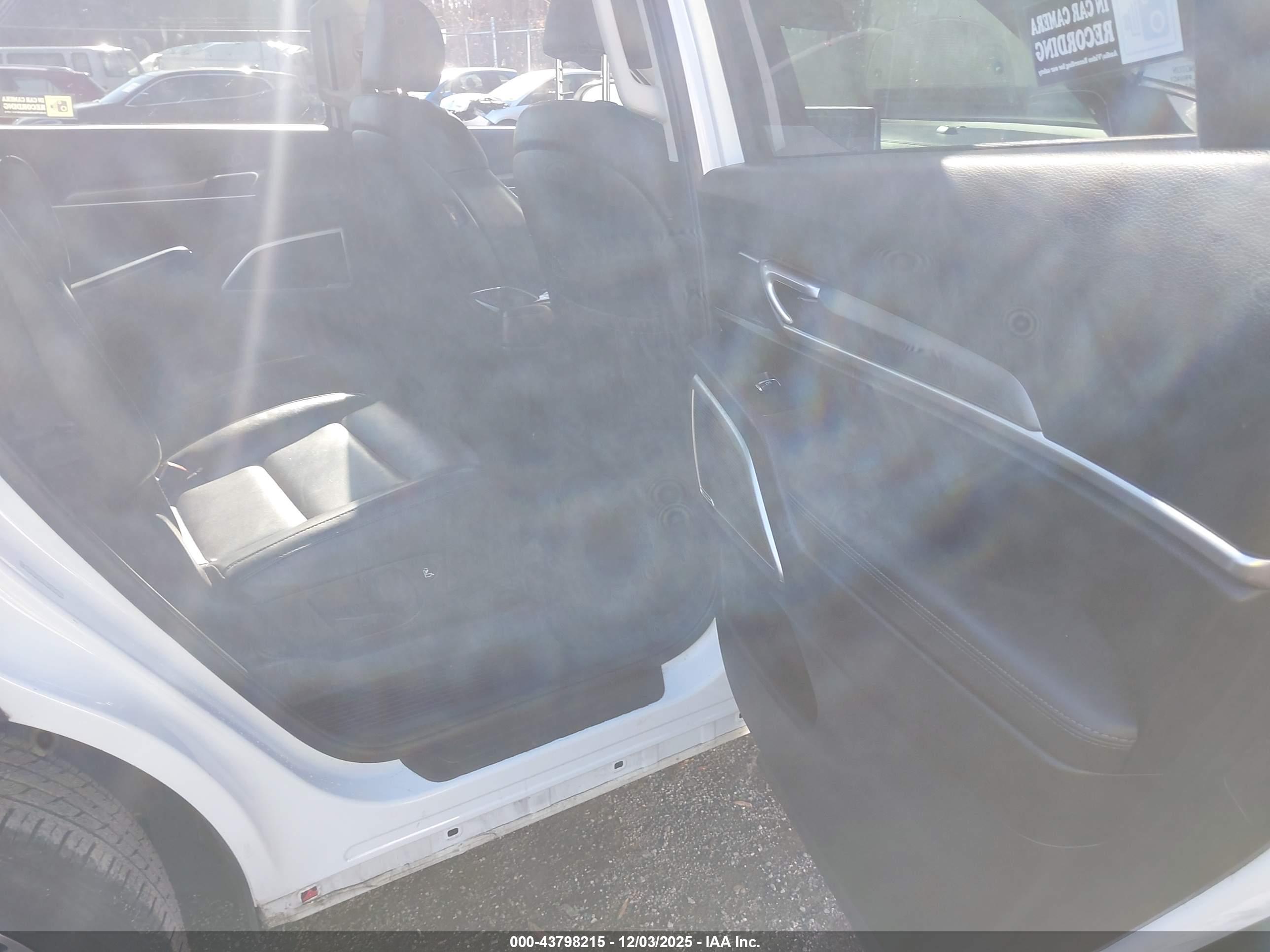 KIA TELLURIDE image 8
