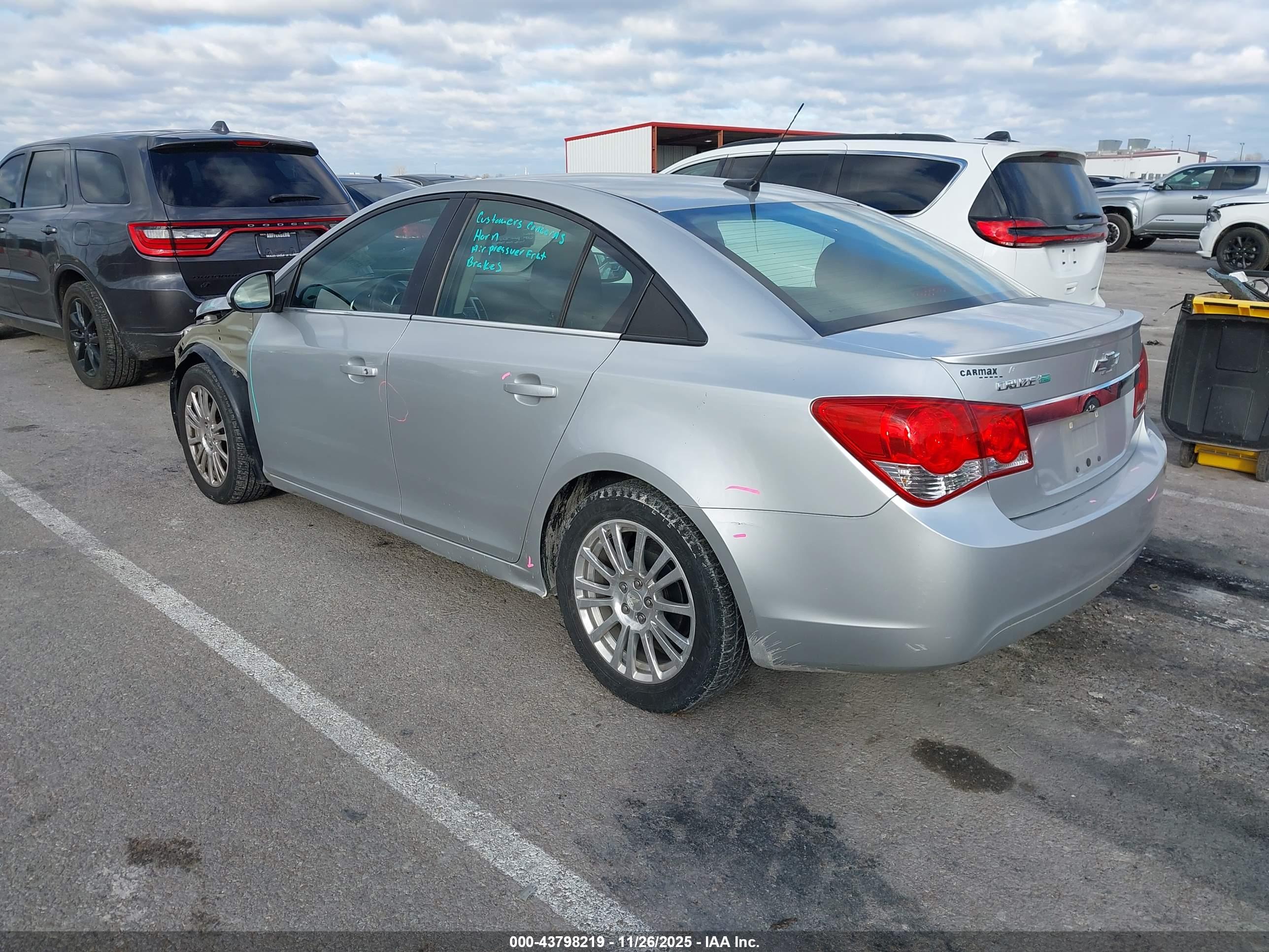 CHEVROLET CRUZE image 3