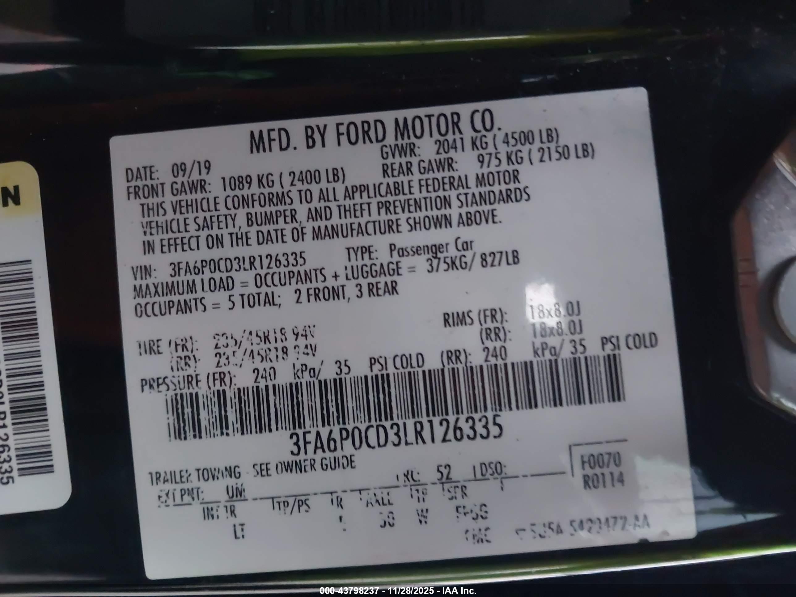 FORD FUSION image 9