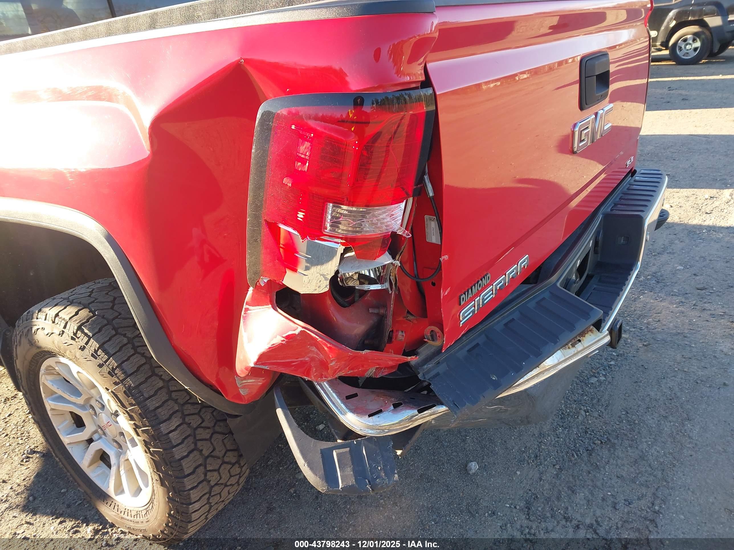 GMC SIERRA image 6