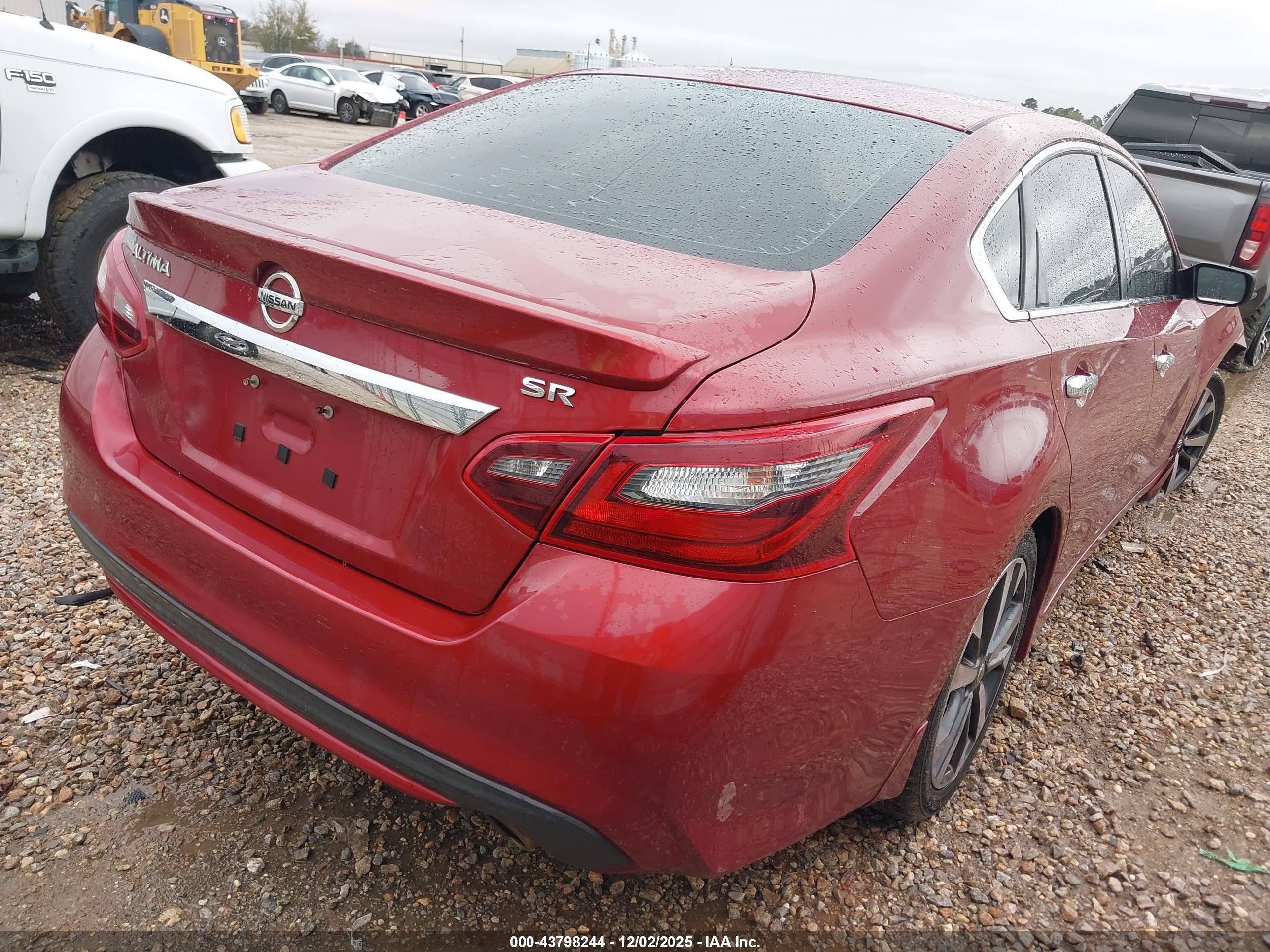 NISSAN ALTIMA image 4