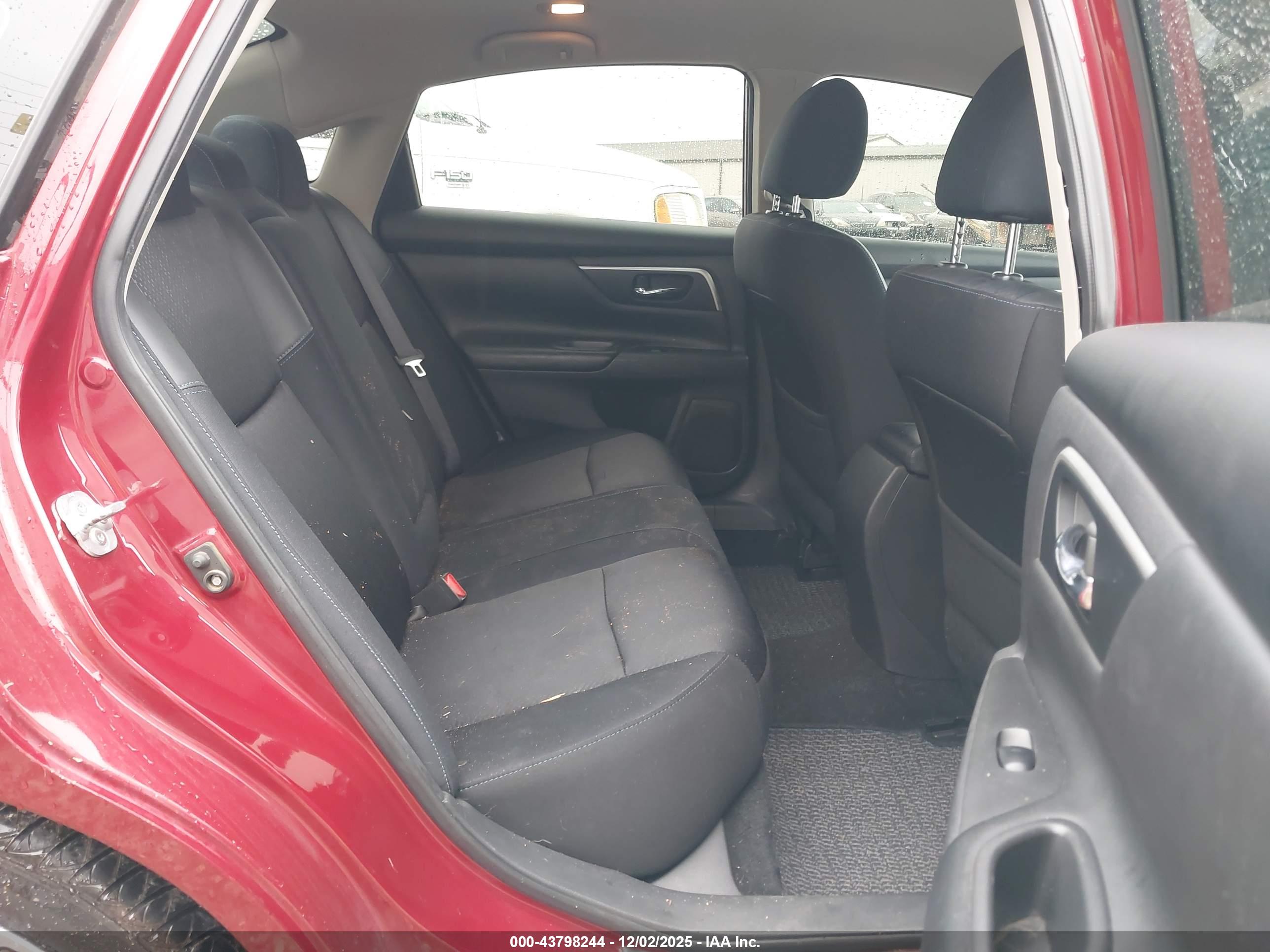 NISSAN ALTIMA image 8