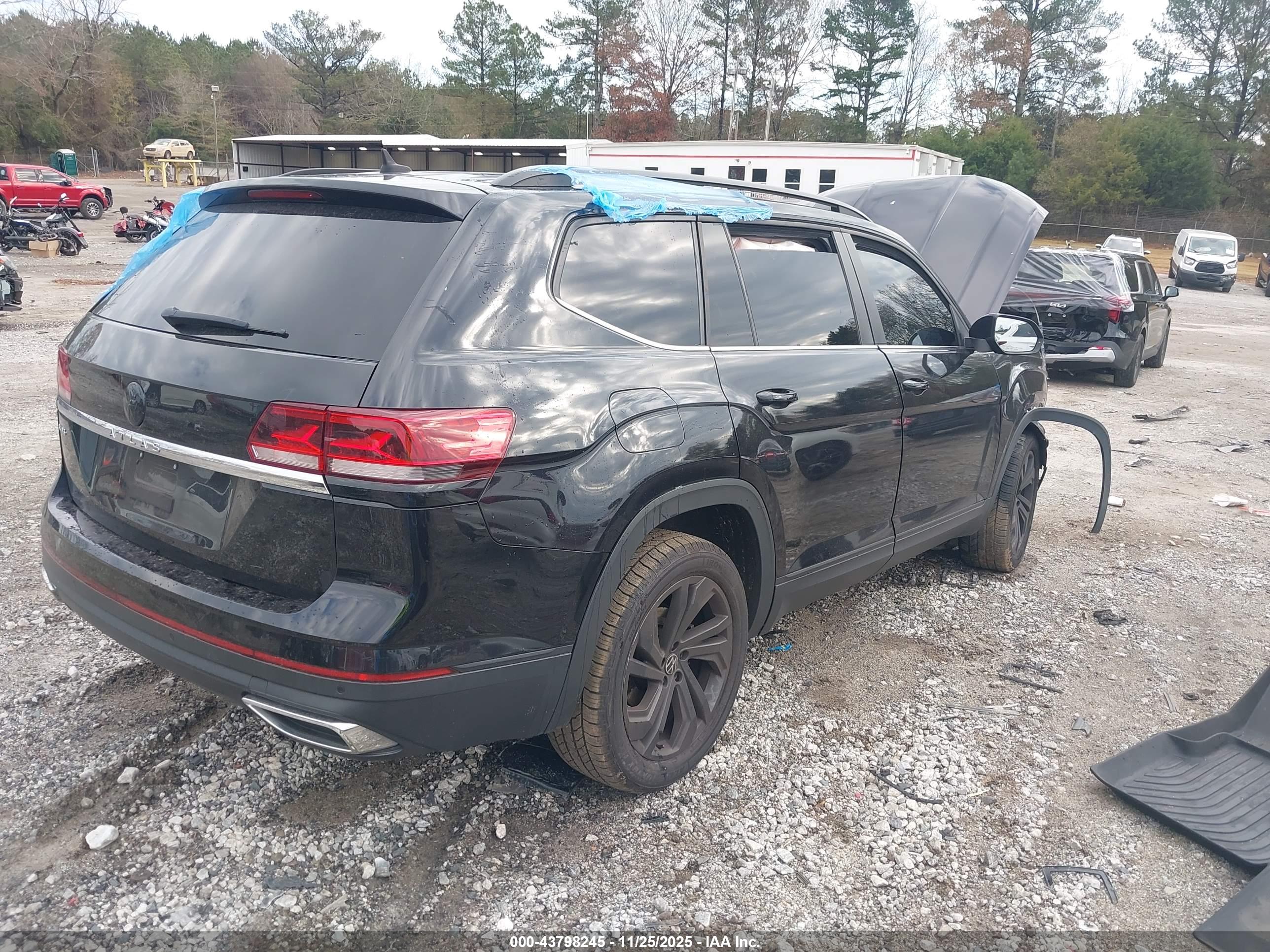 VOLKSWAGEN ATLAS image 4