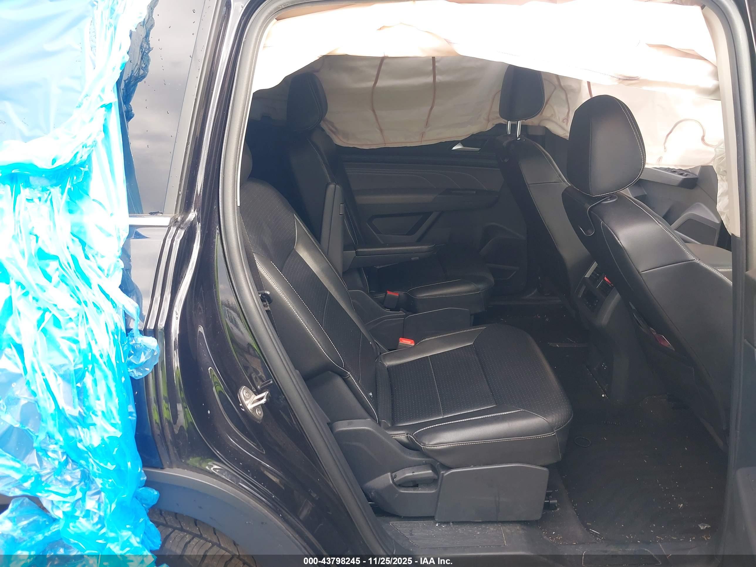 VOLKSWAGEN ATLAS image 8