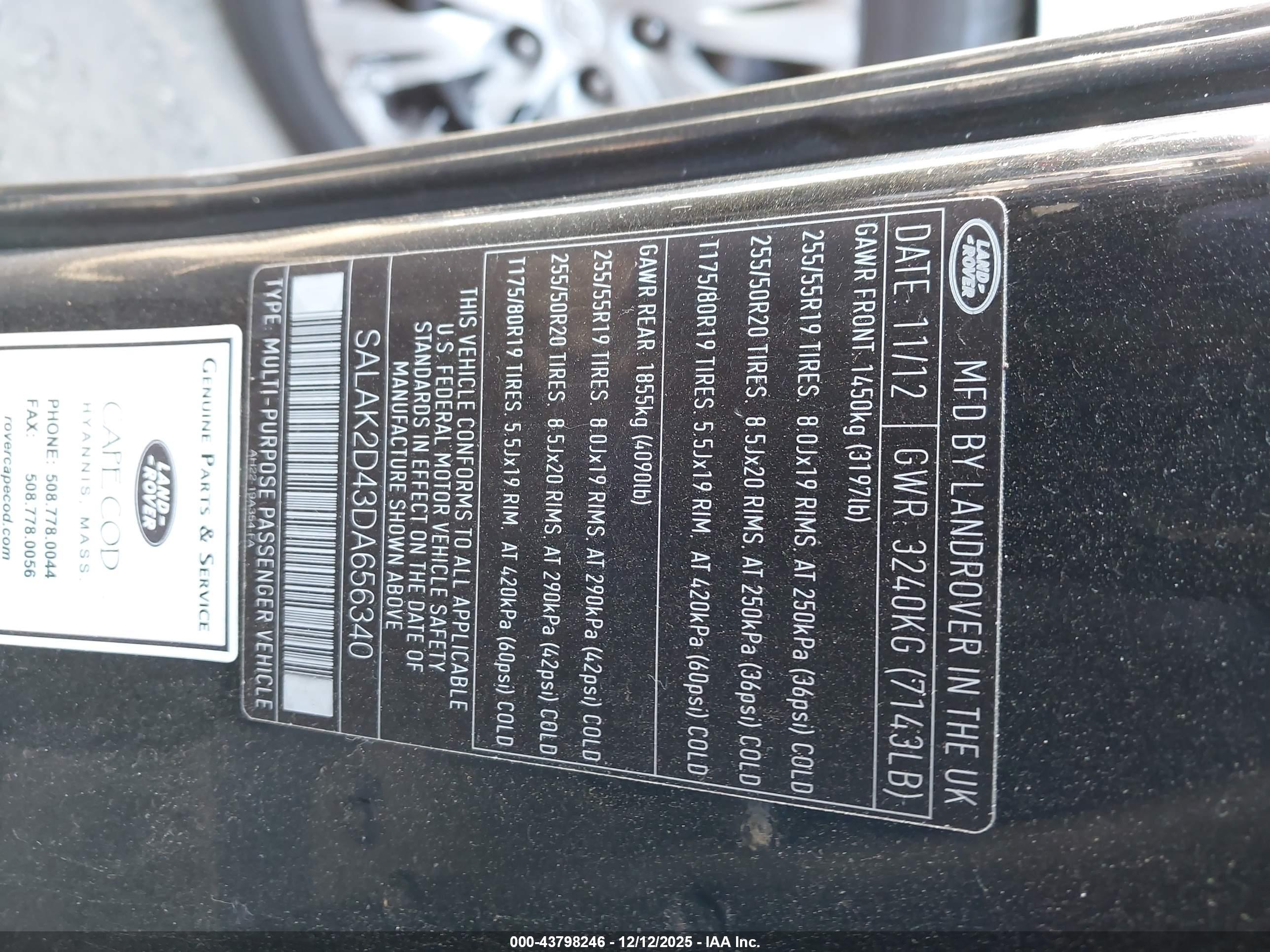LAND ROVER image 9