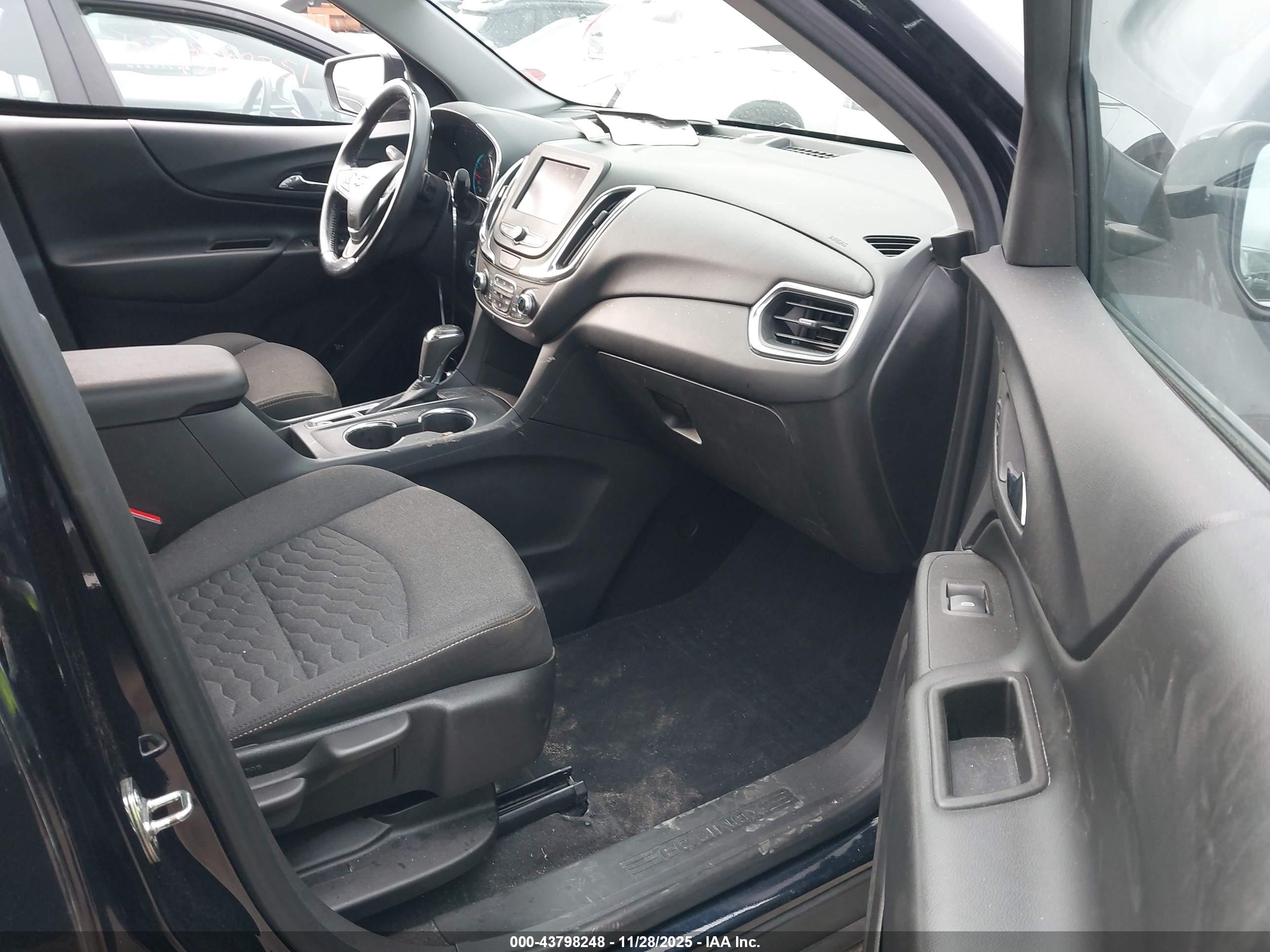 CHEVROLET EQUINOX image 5