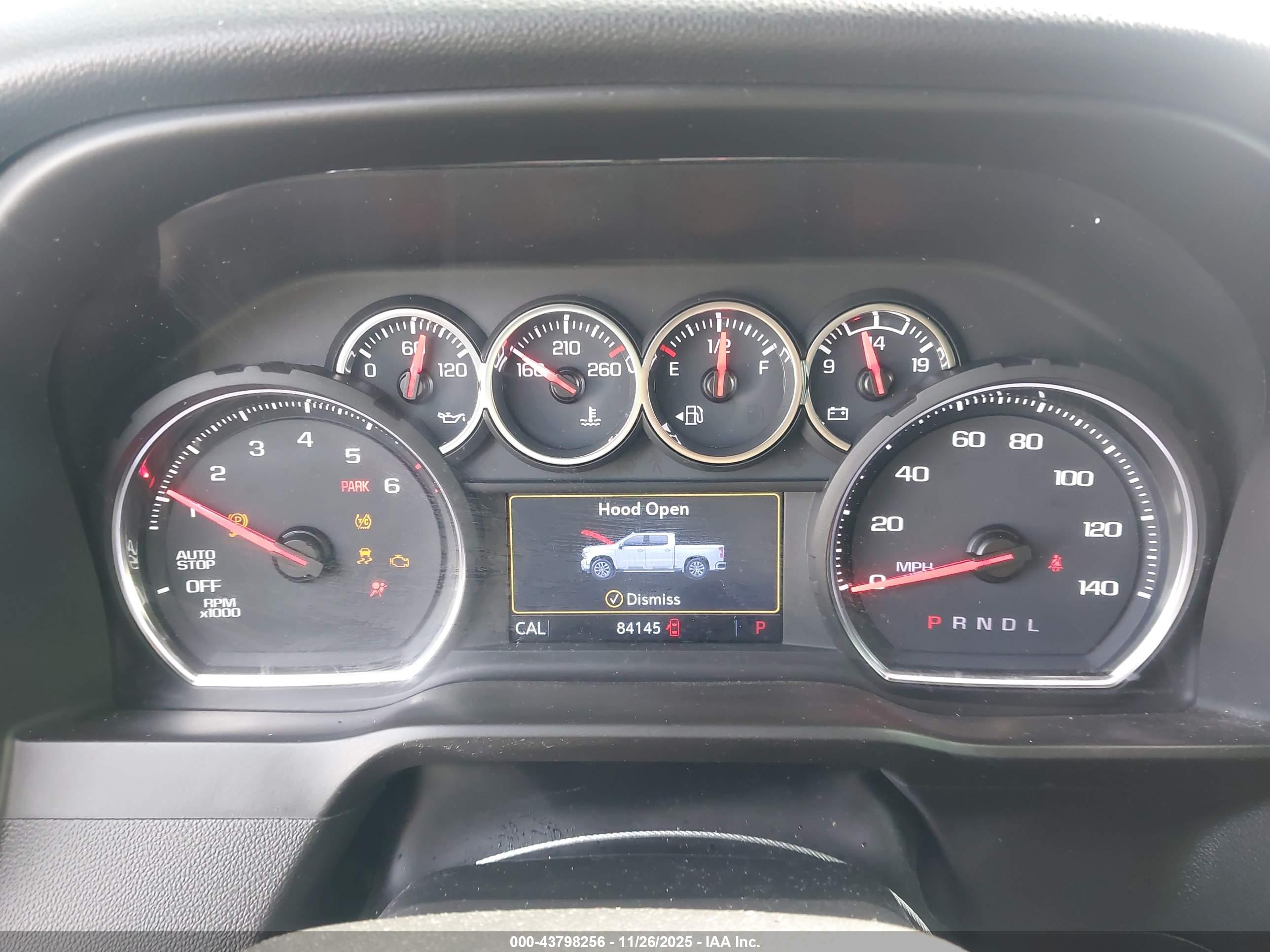 CHEVROLET SILVERADO image 7