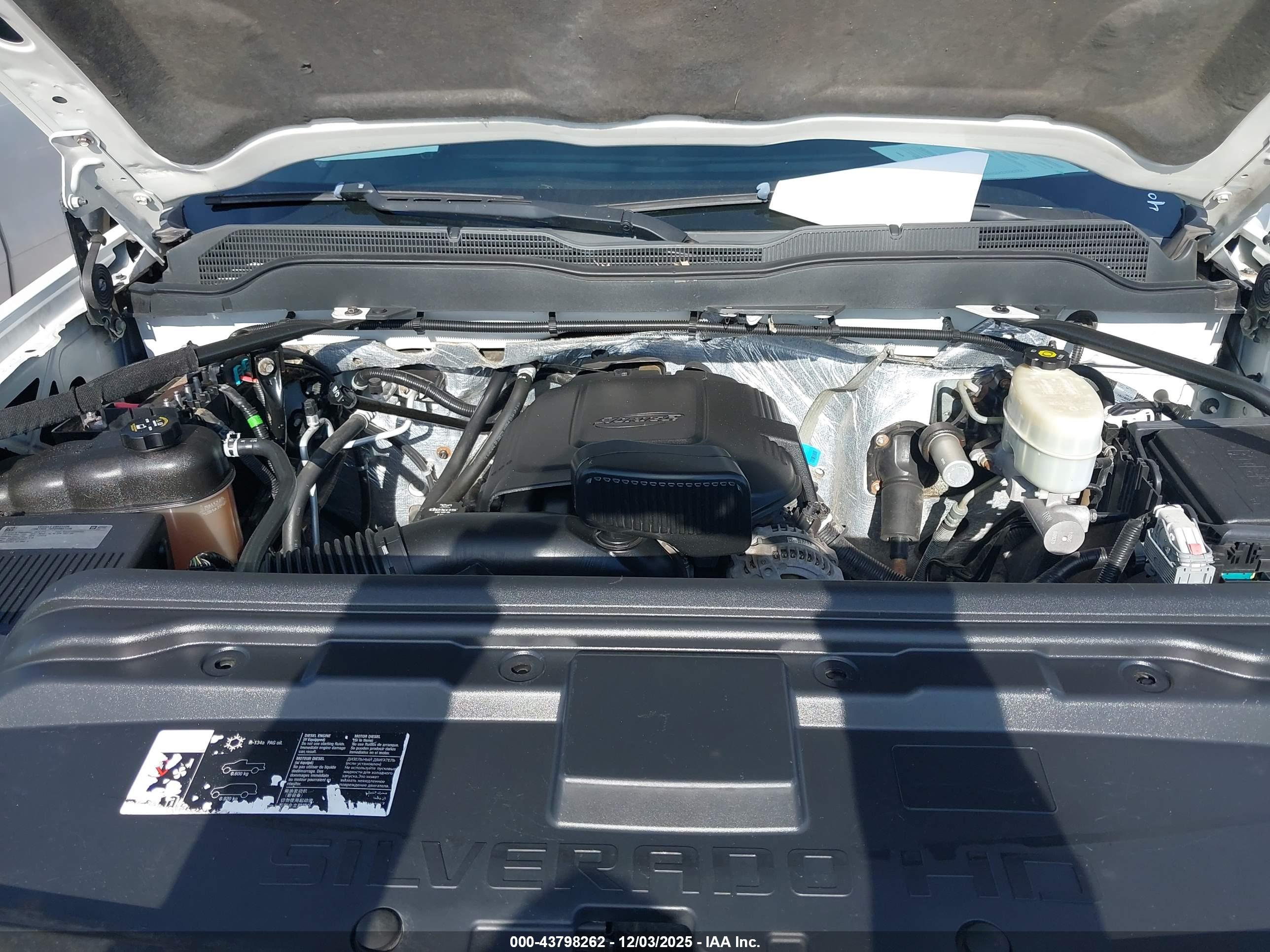 CHEVROLET SILVERADO image 10