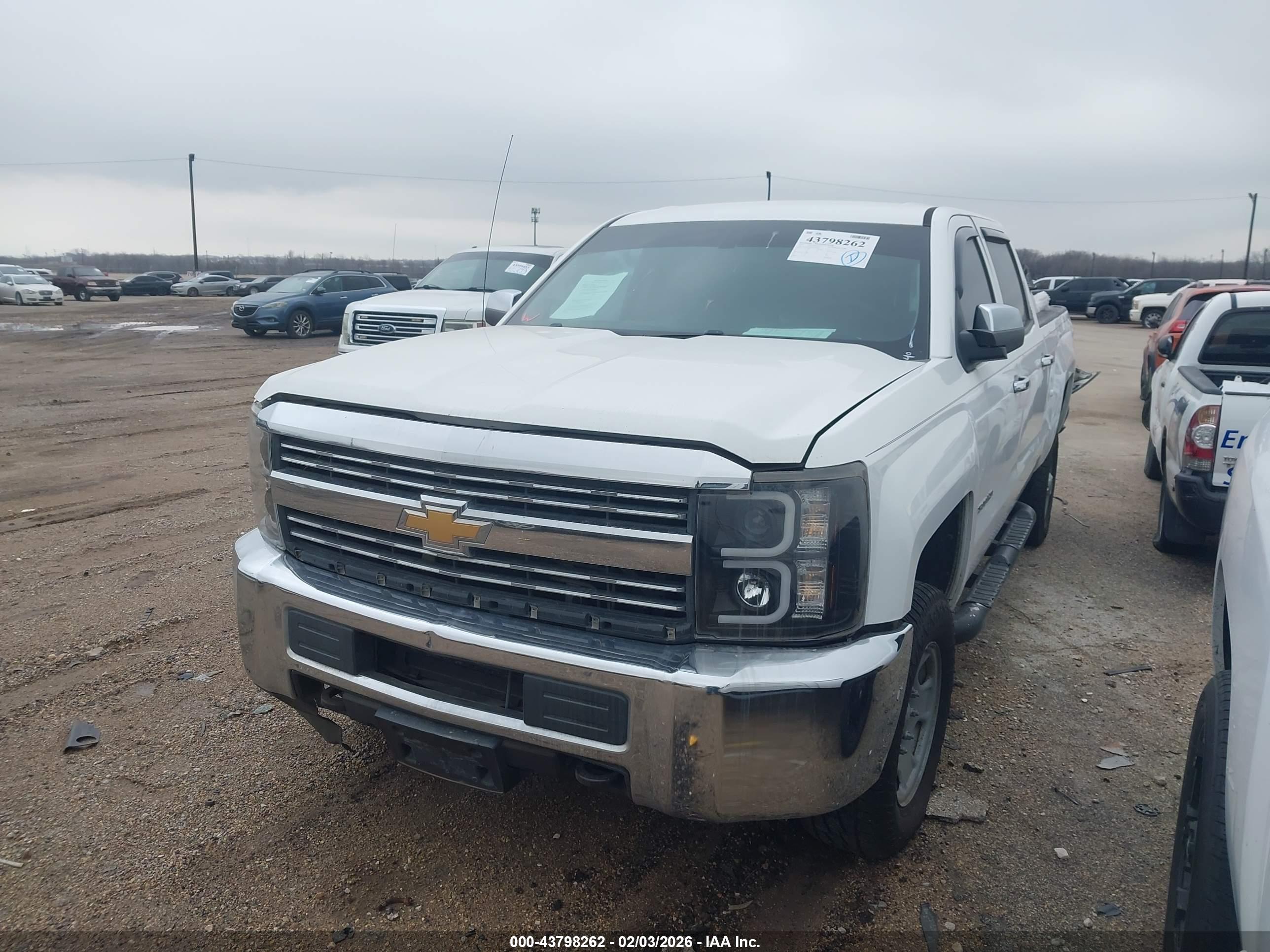 CHEVROLET SILVERADO image 2
