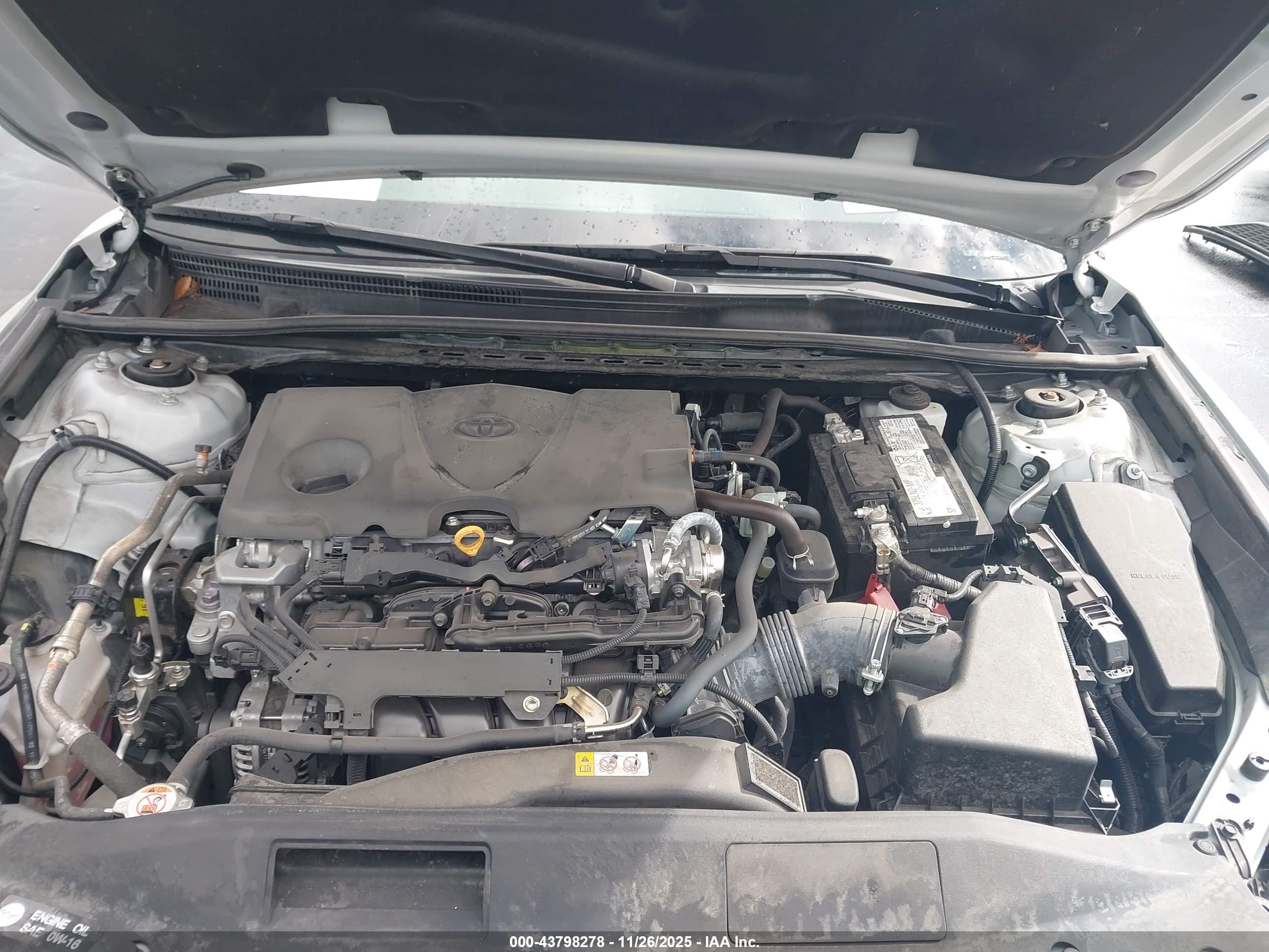 TOYOTA CAMRY image 10
