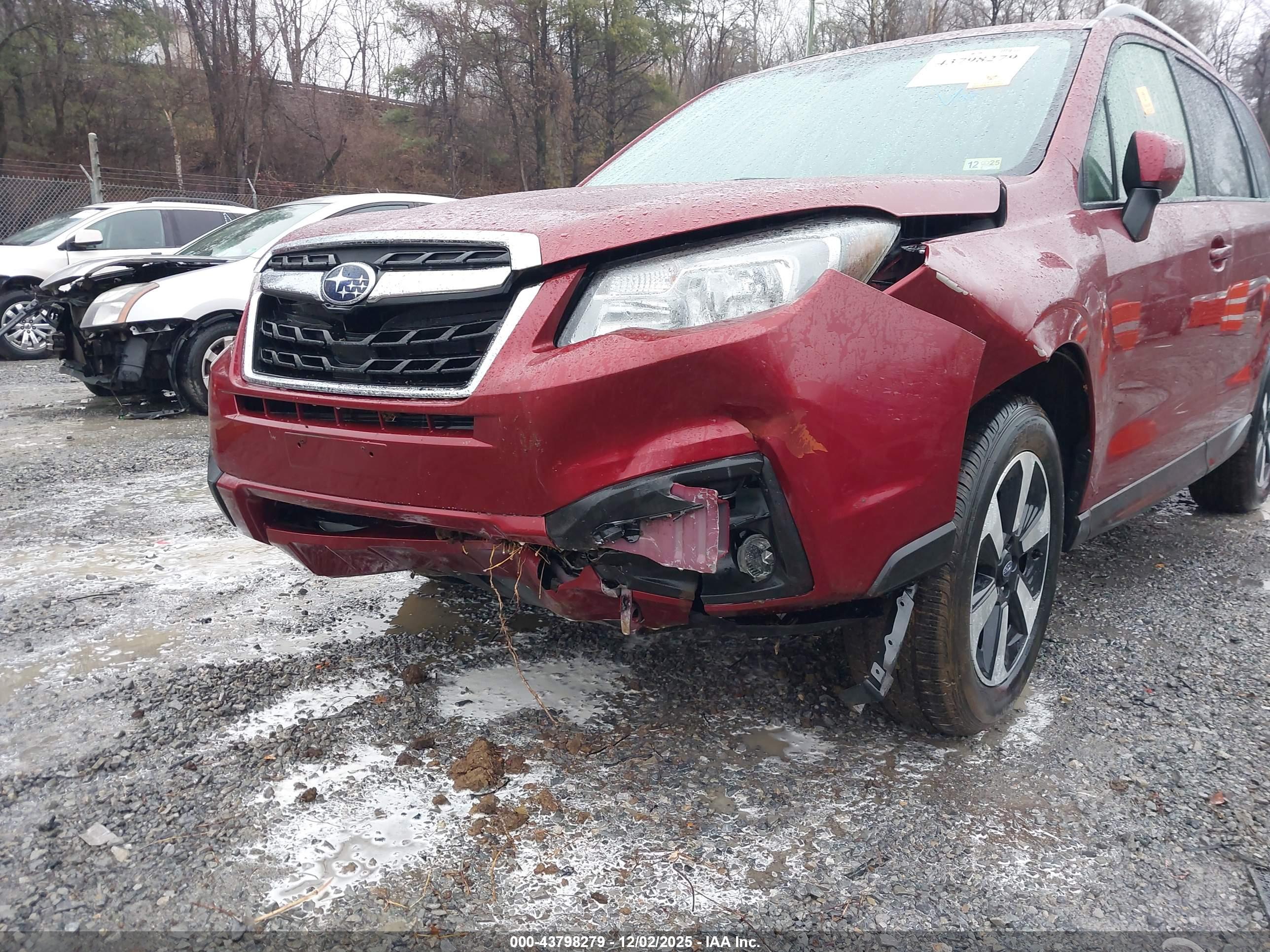 SUBARU FORESTER image 6