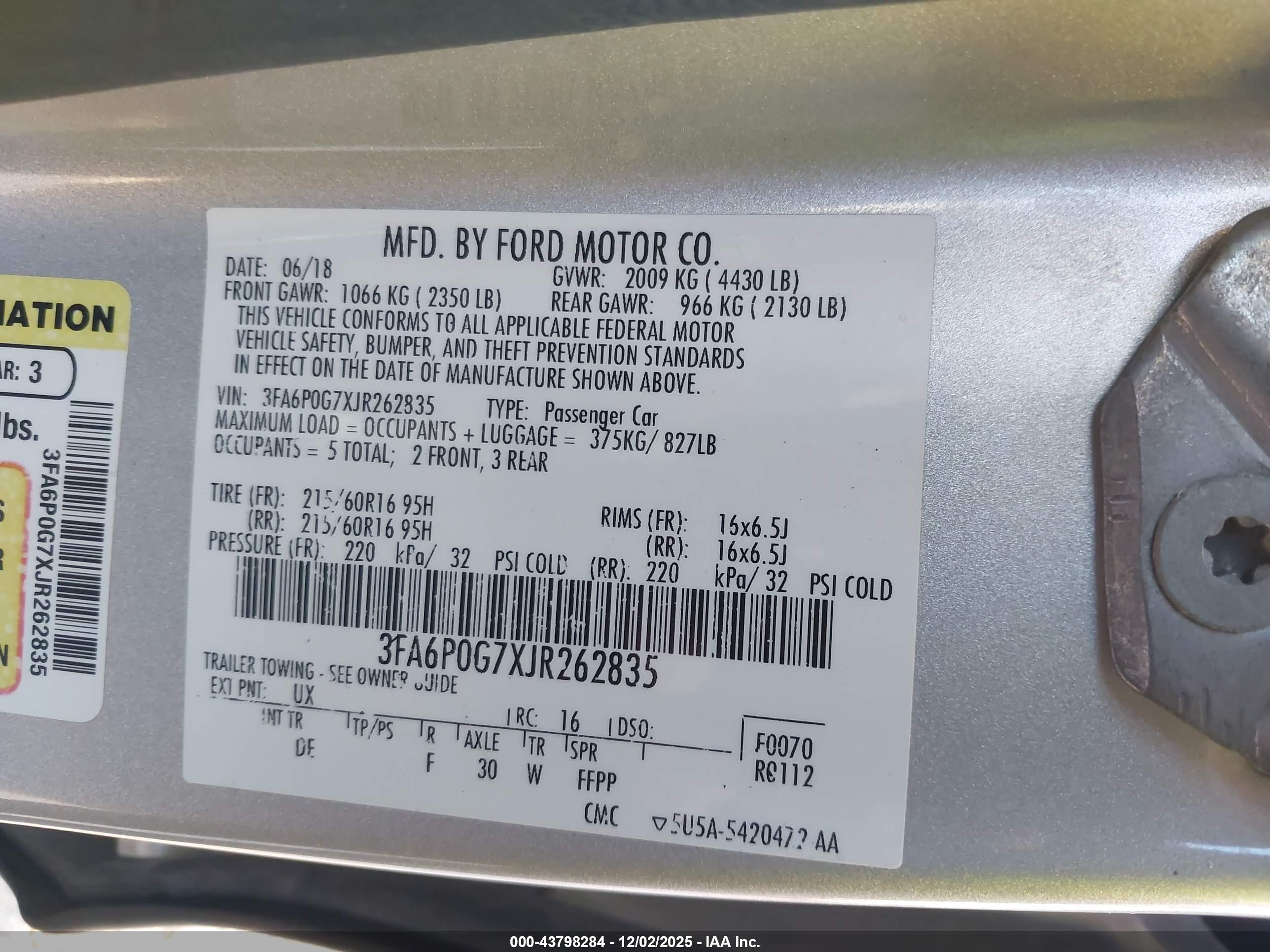FORD FUSION image 9