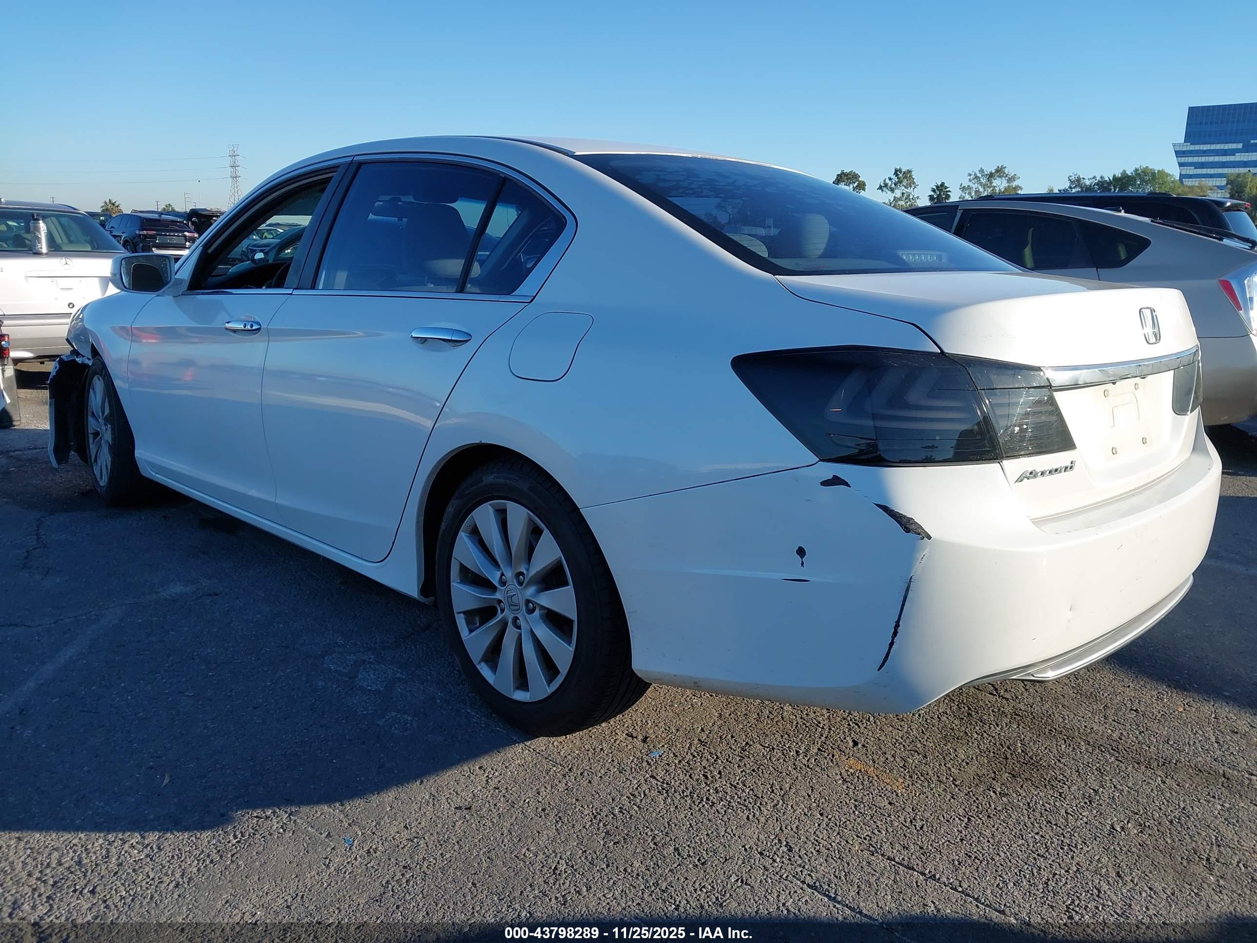 HONDA ACCORD image 3