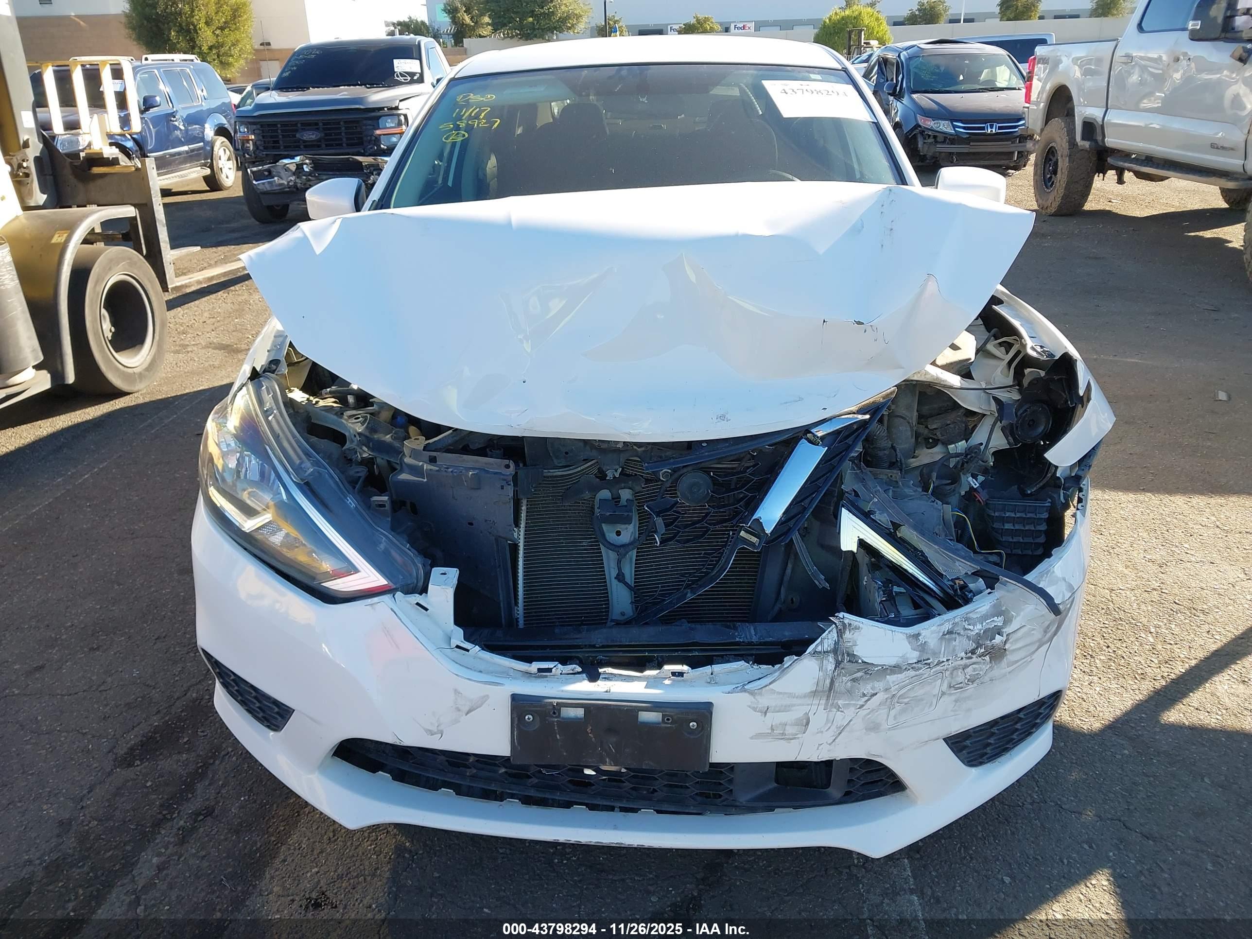 NISSAN SENTRA image 6