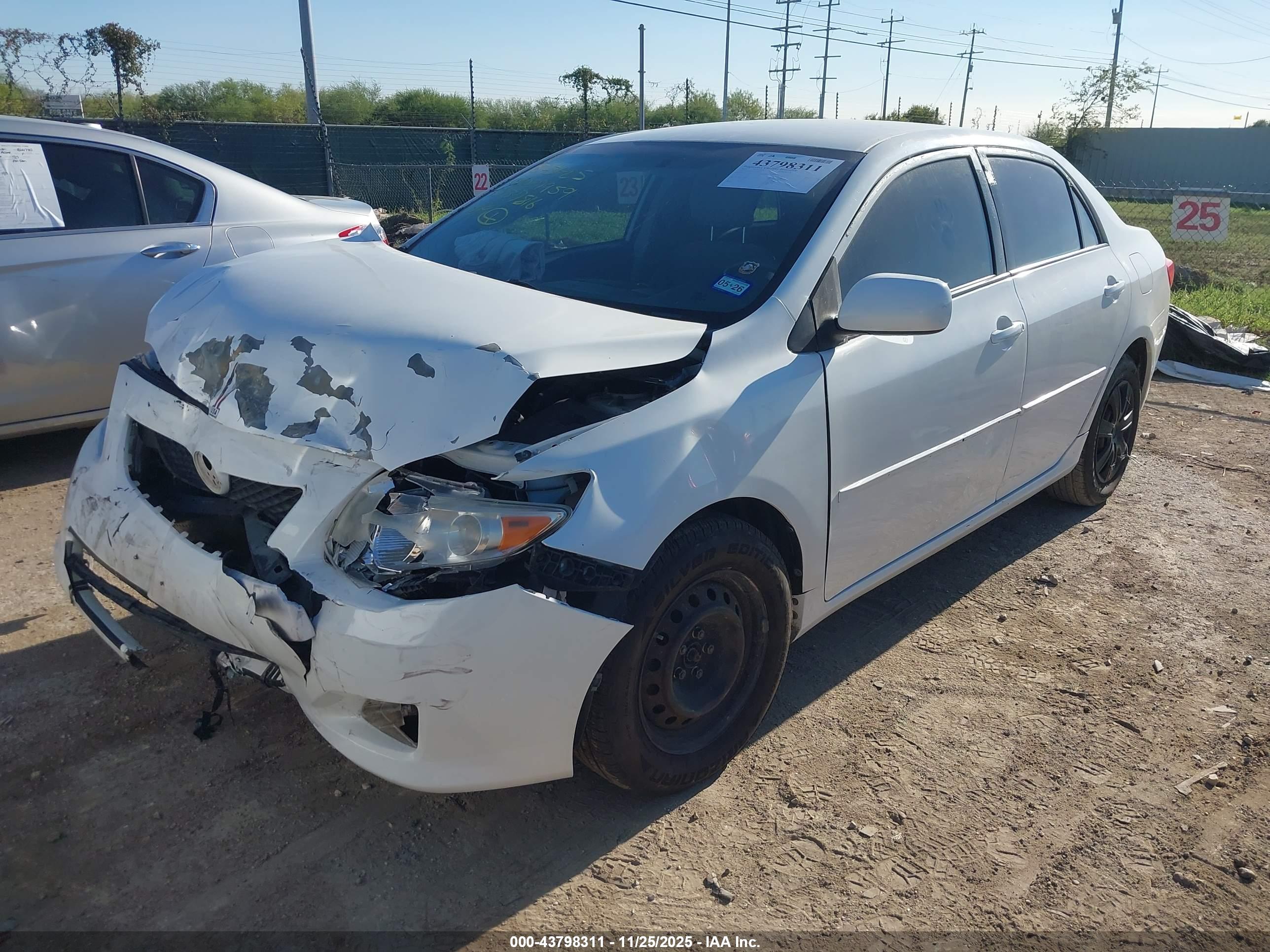 TOYOTA COROLLA image 2