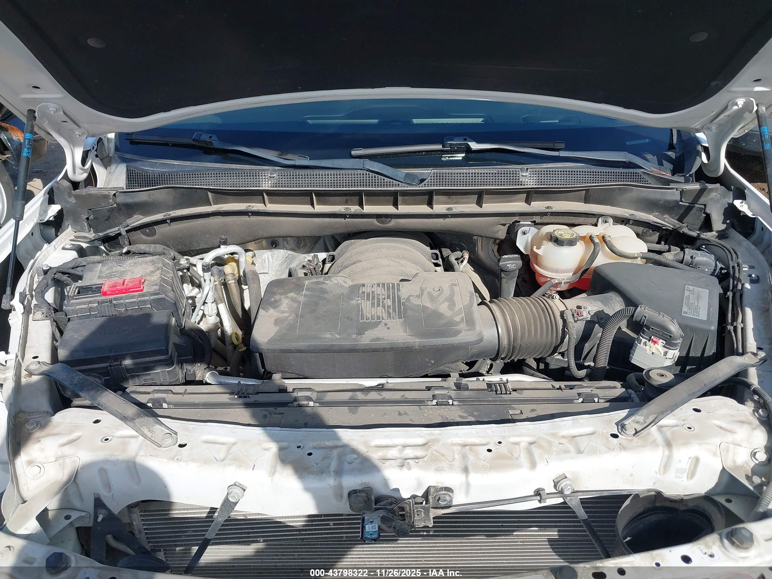CHEVROLET SUBURBAN image 10
