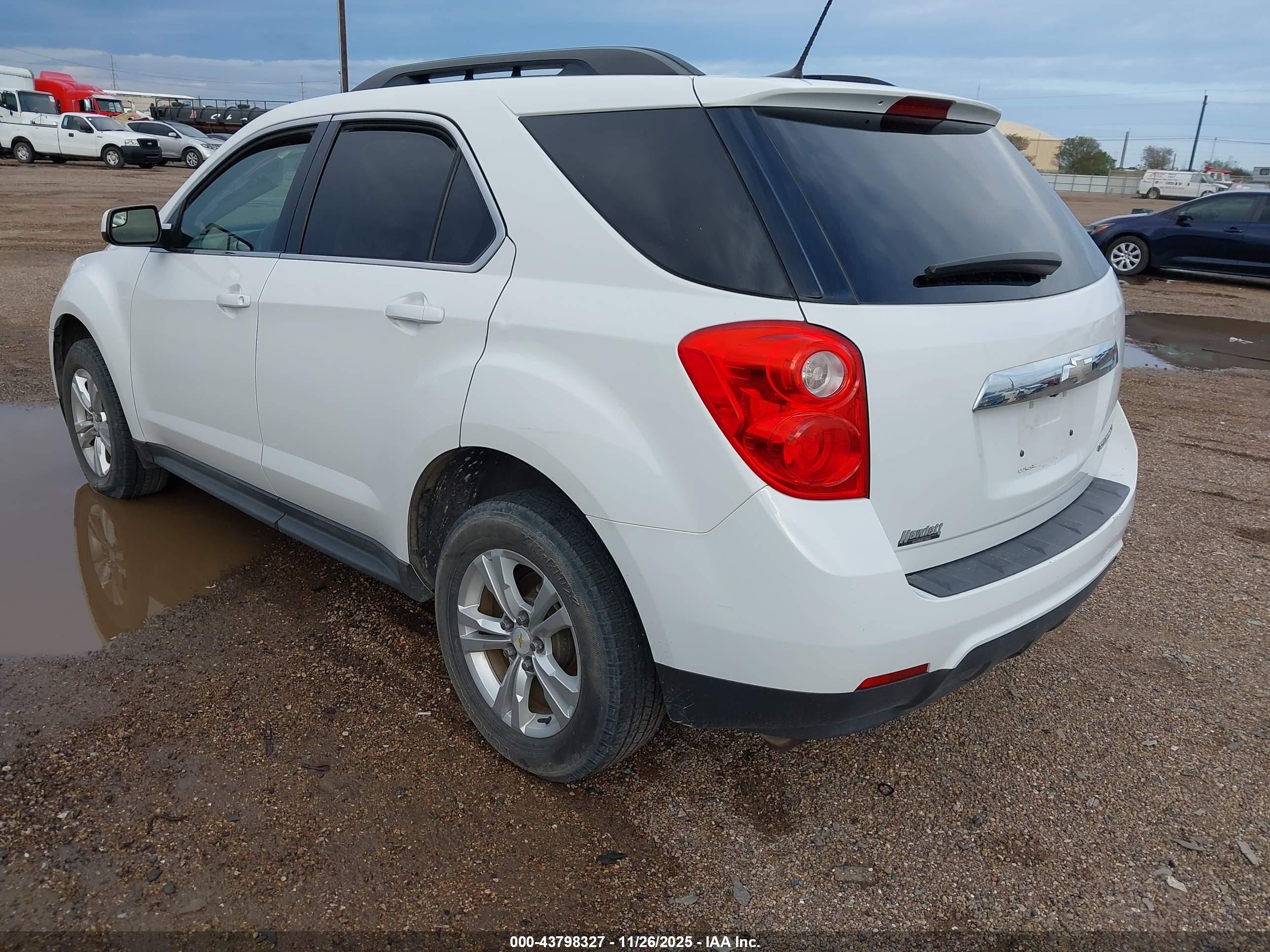 CHEVROLET EQUINOX image 3