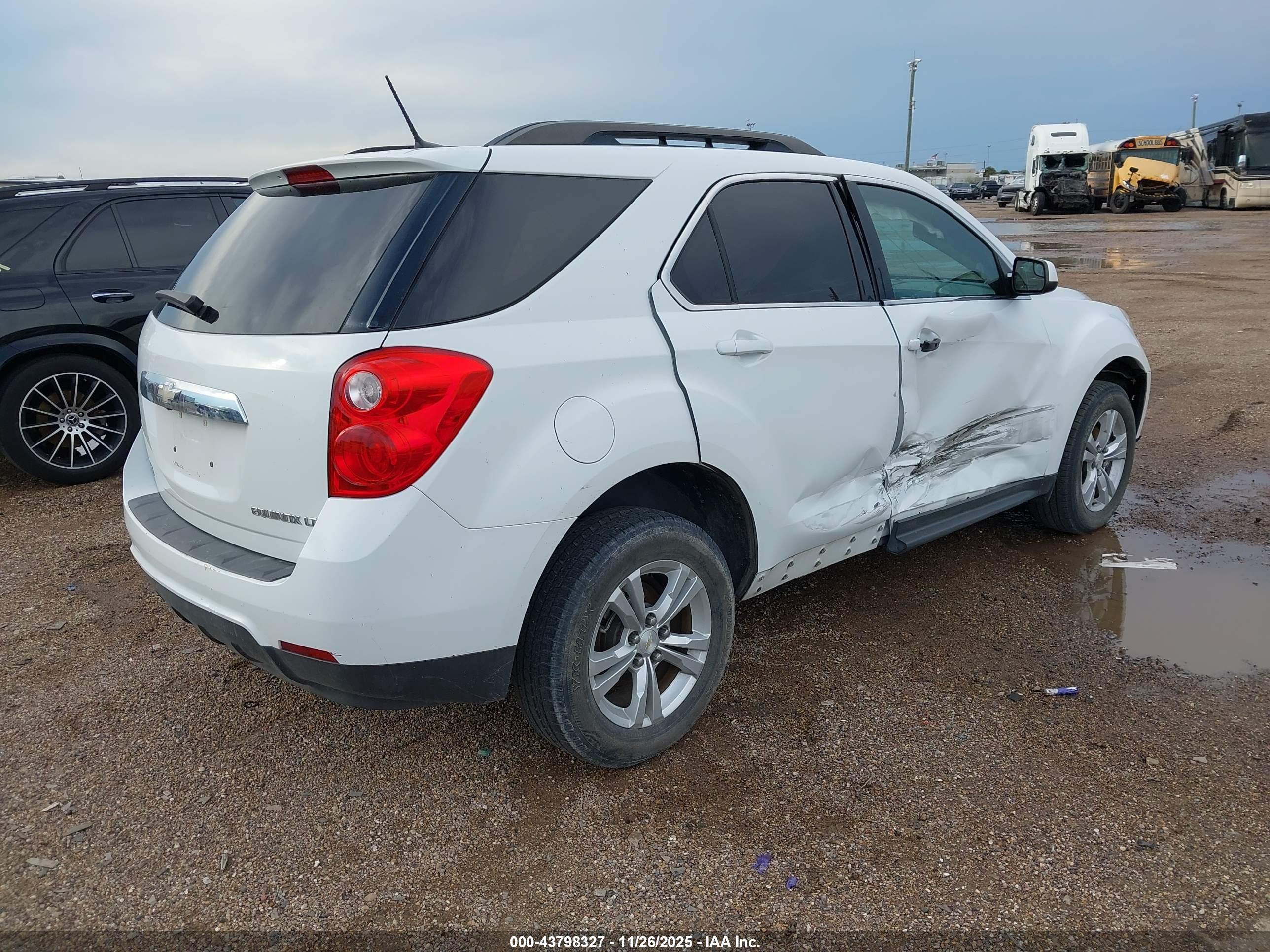 CHEVROLET EQUINOX image 4
