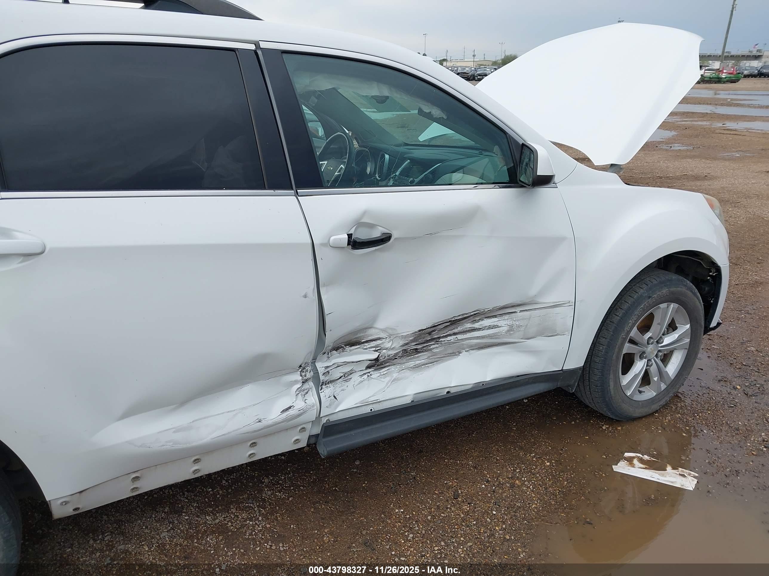 CHEVROLET EQUINOX image 6