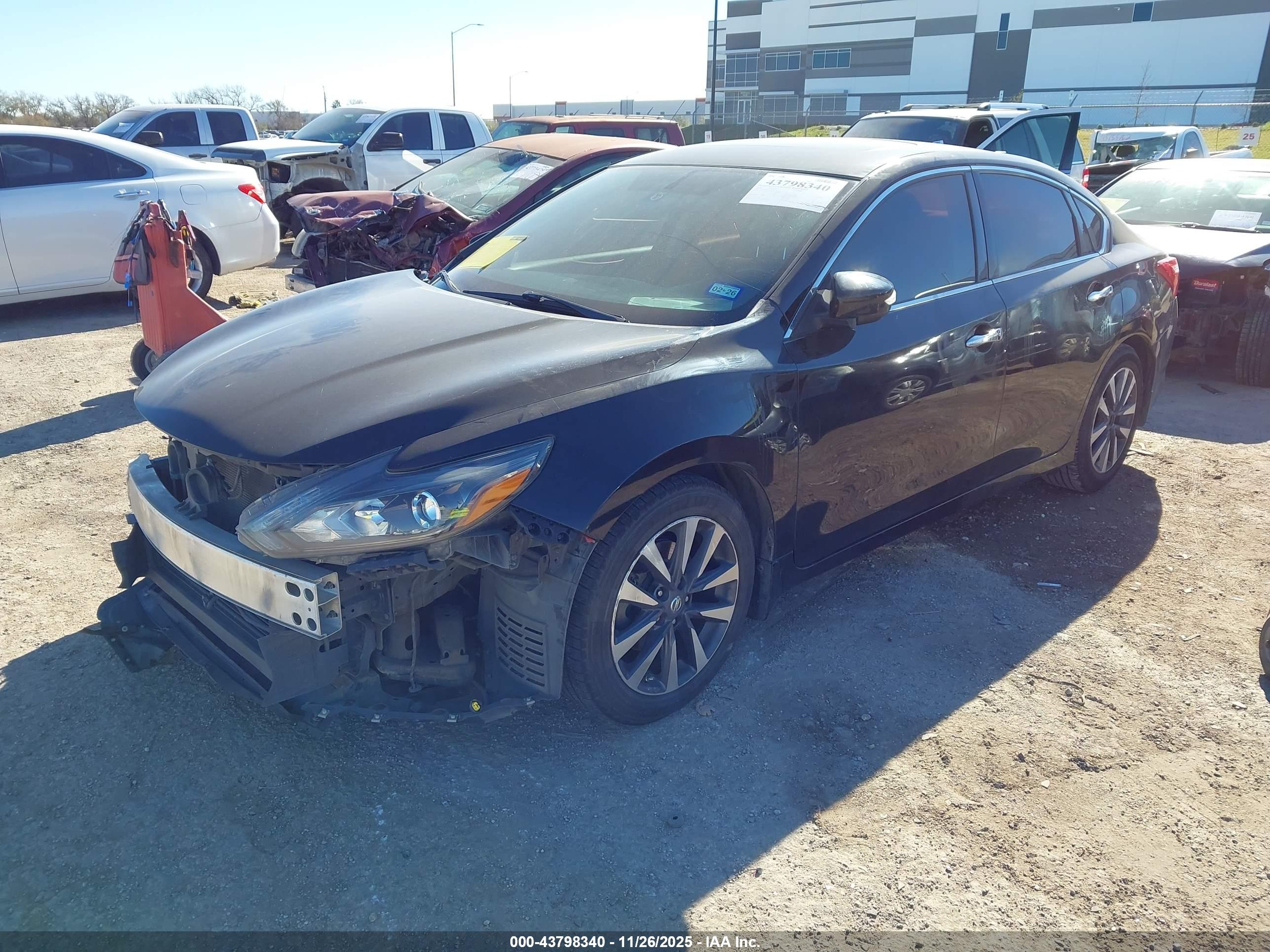 NISSAN ALTIMA image 2