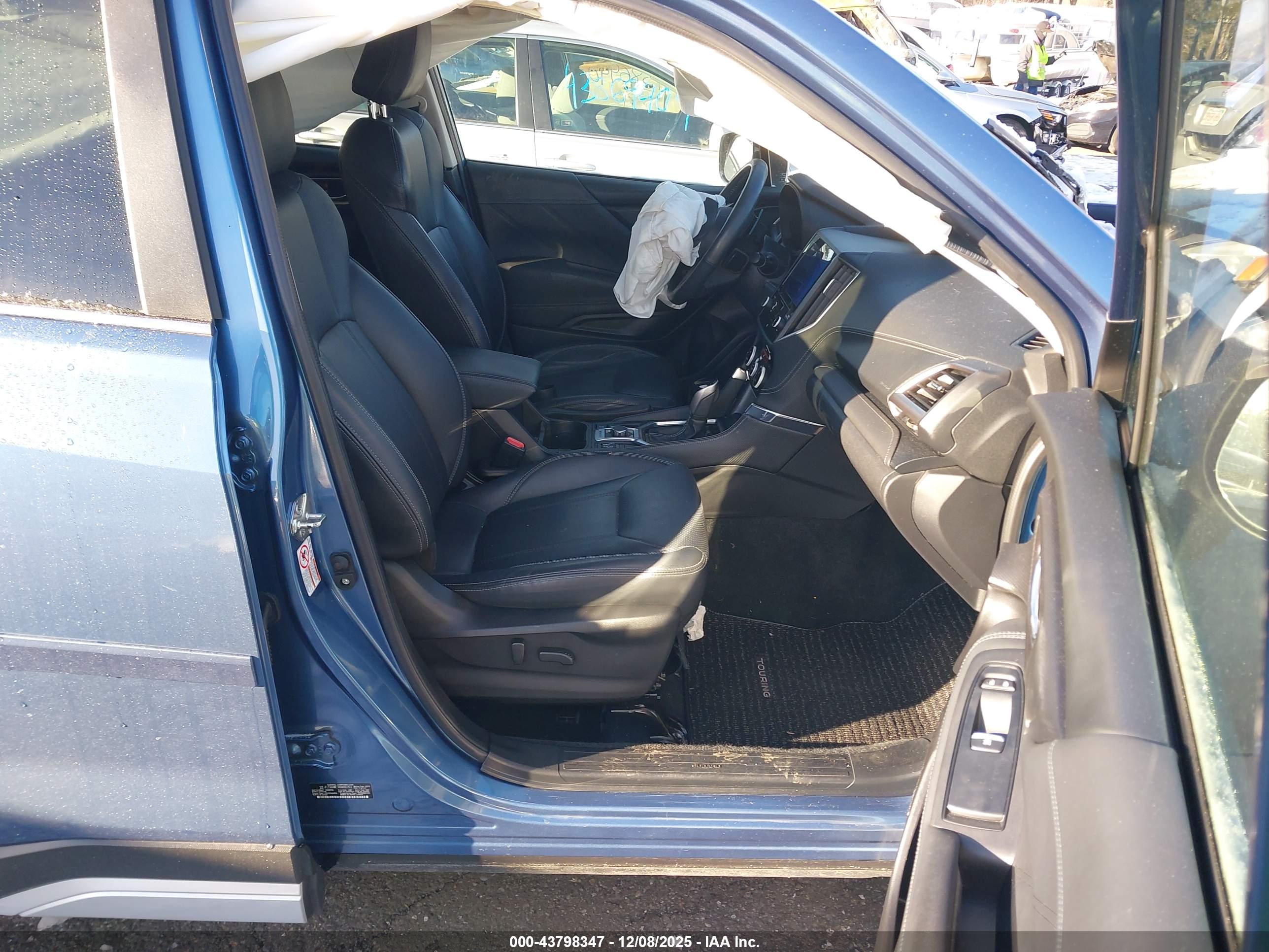 SUBARU FORESTER image 5