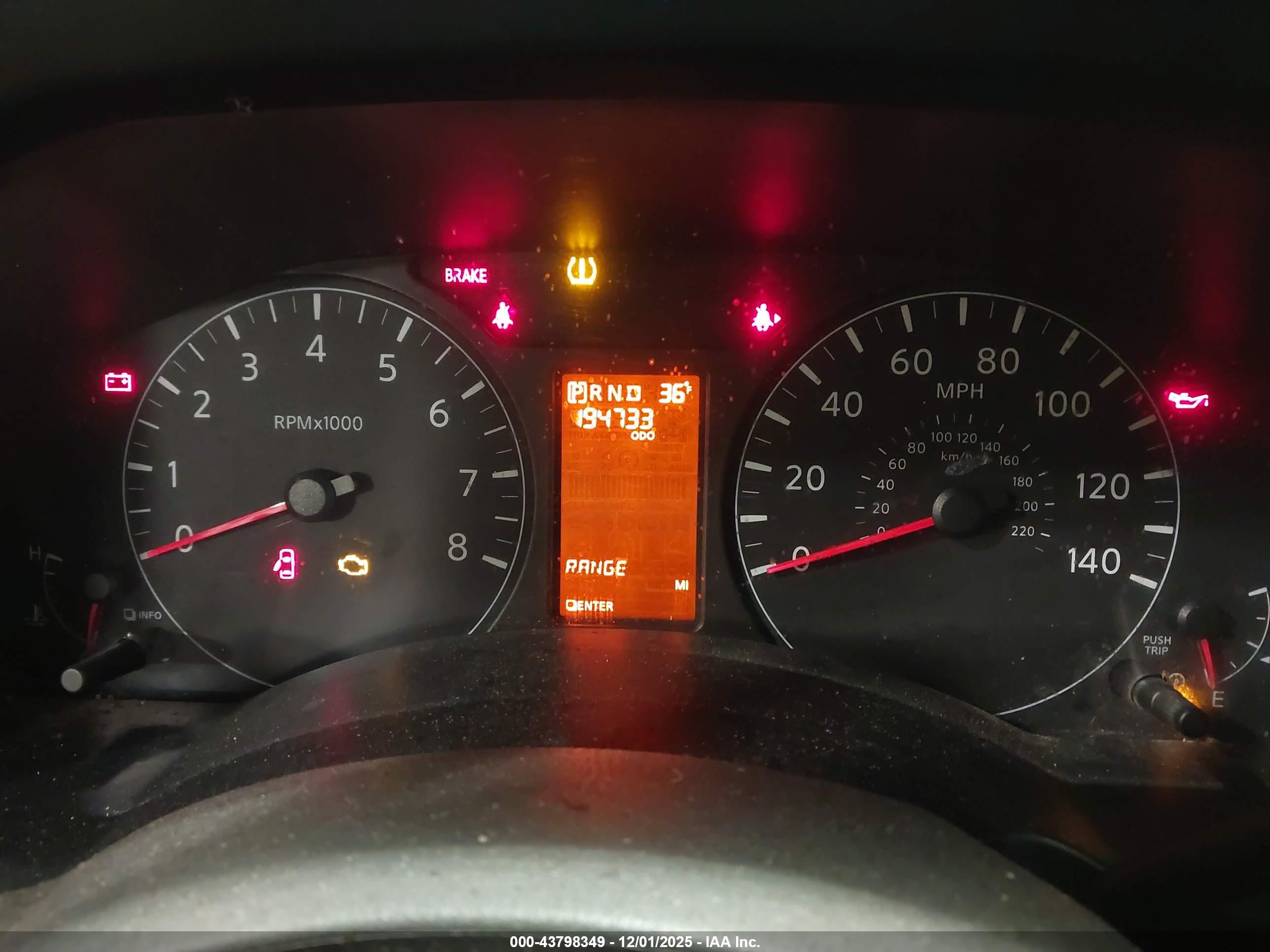 NISSAN NV image 7